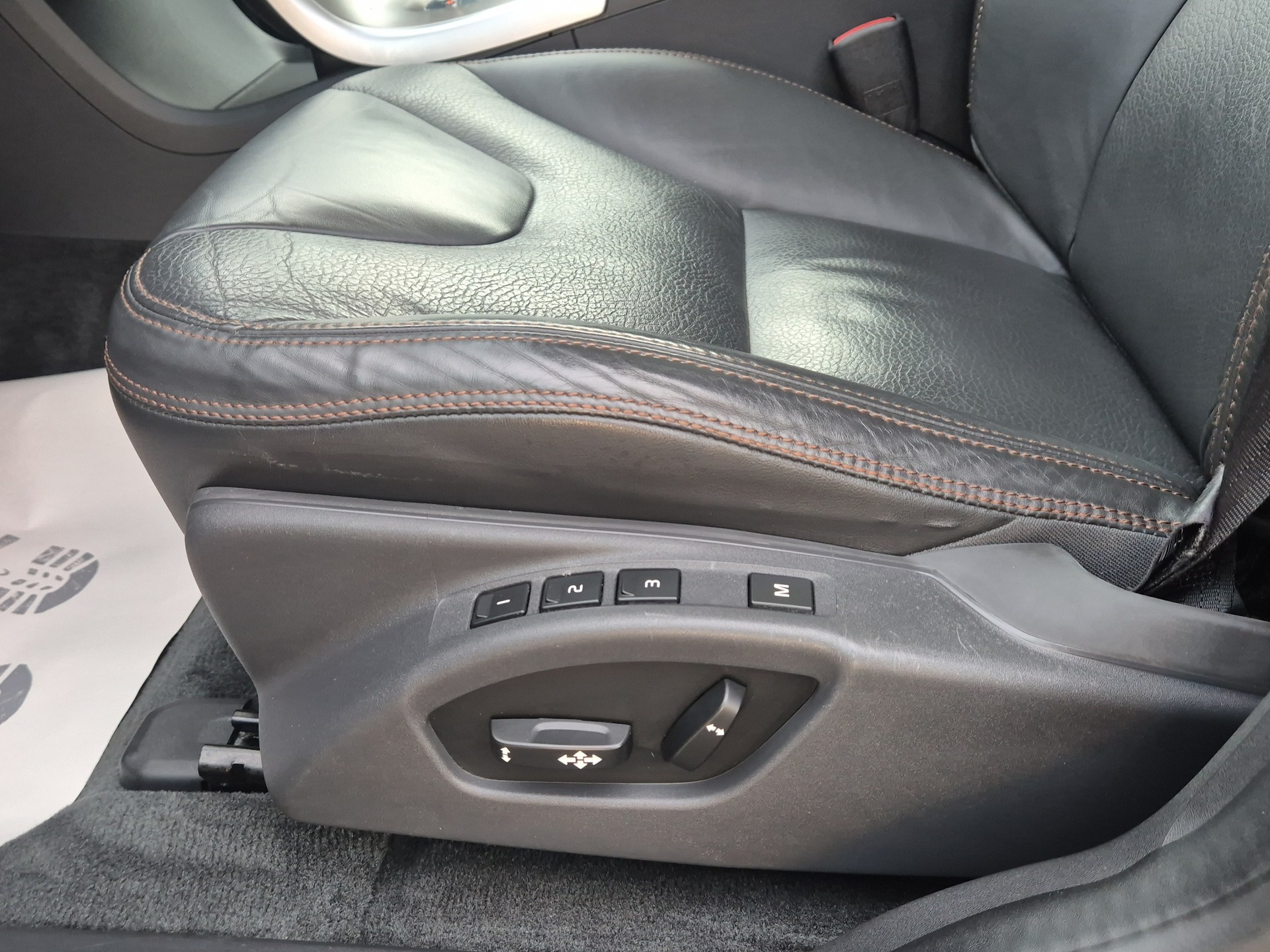 VOLVO XC60 T6 AWD Summum Geartronic-image-24