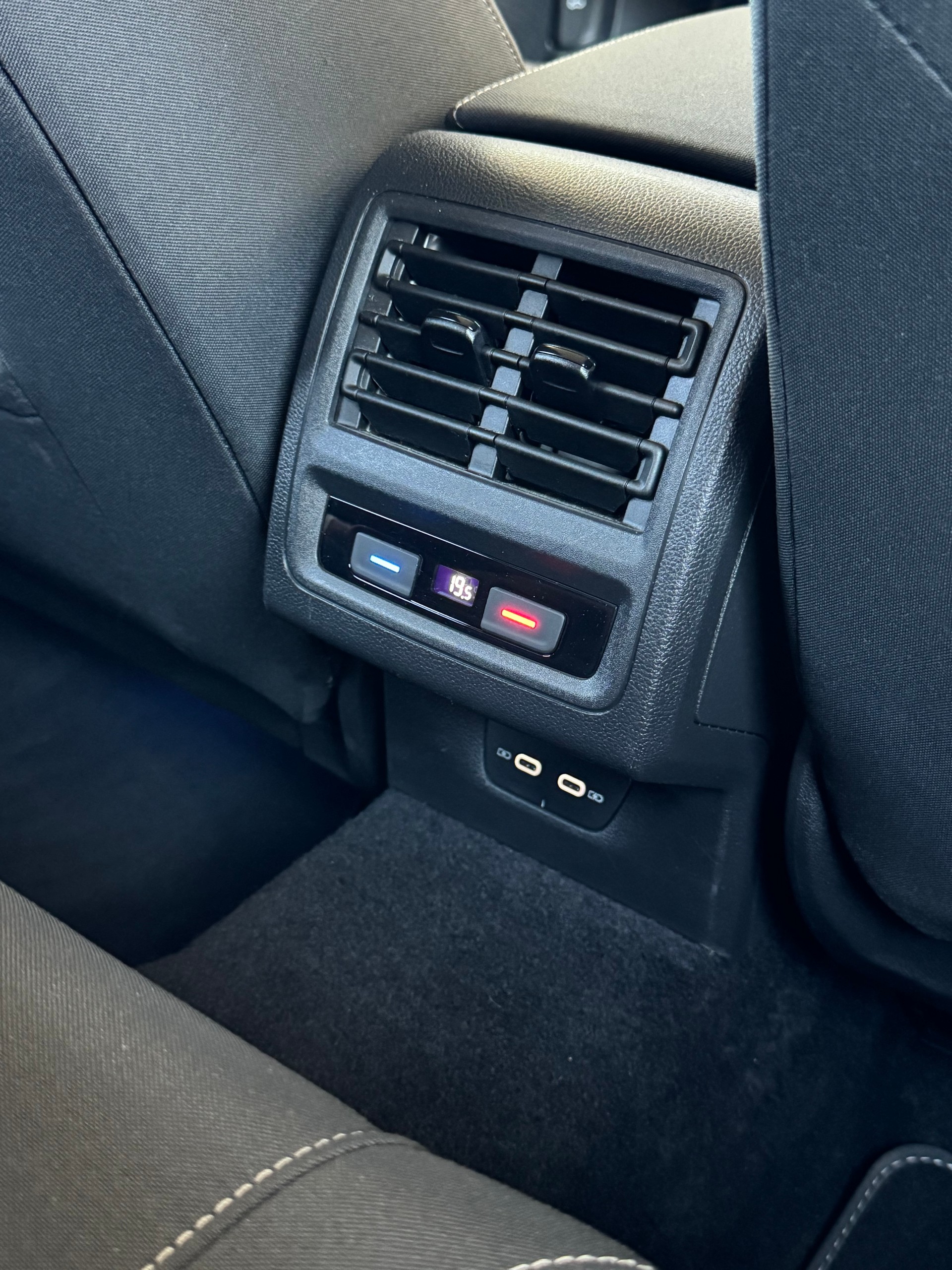 VW 1.5 eTSI Style DSG-image-11