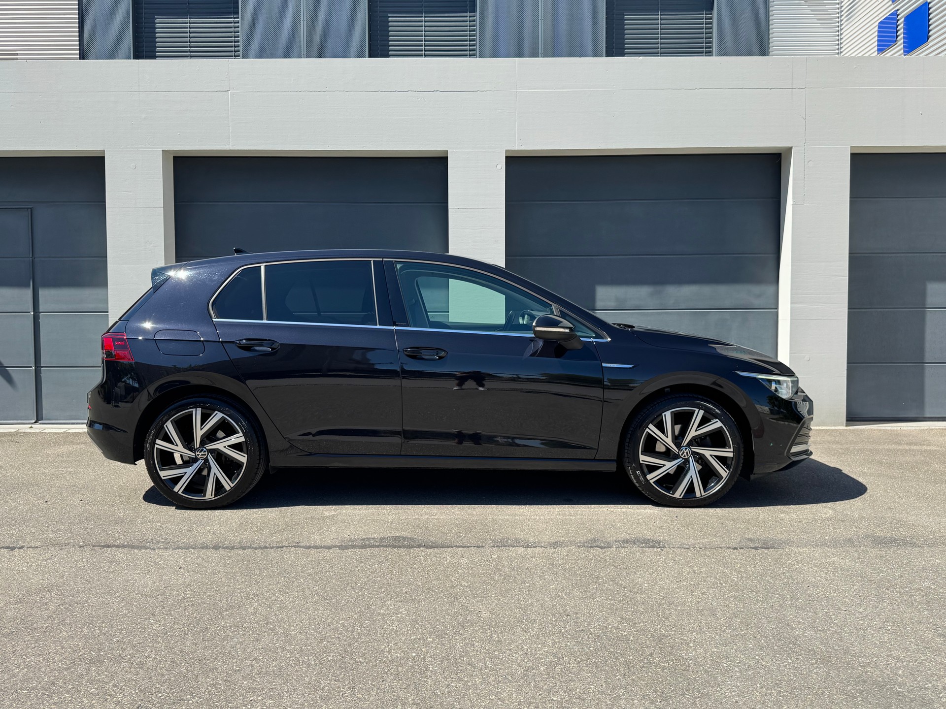 VW 1.5 eTSI Style DSG-image-3