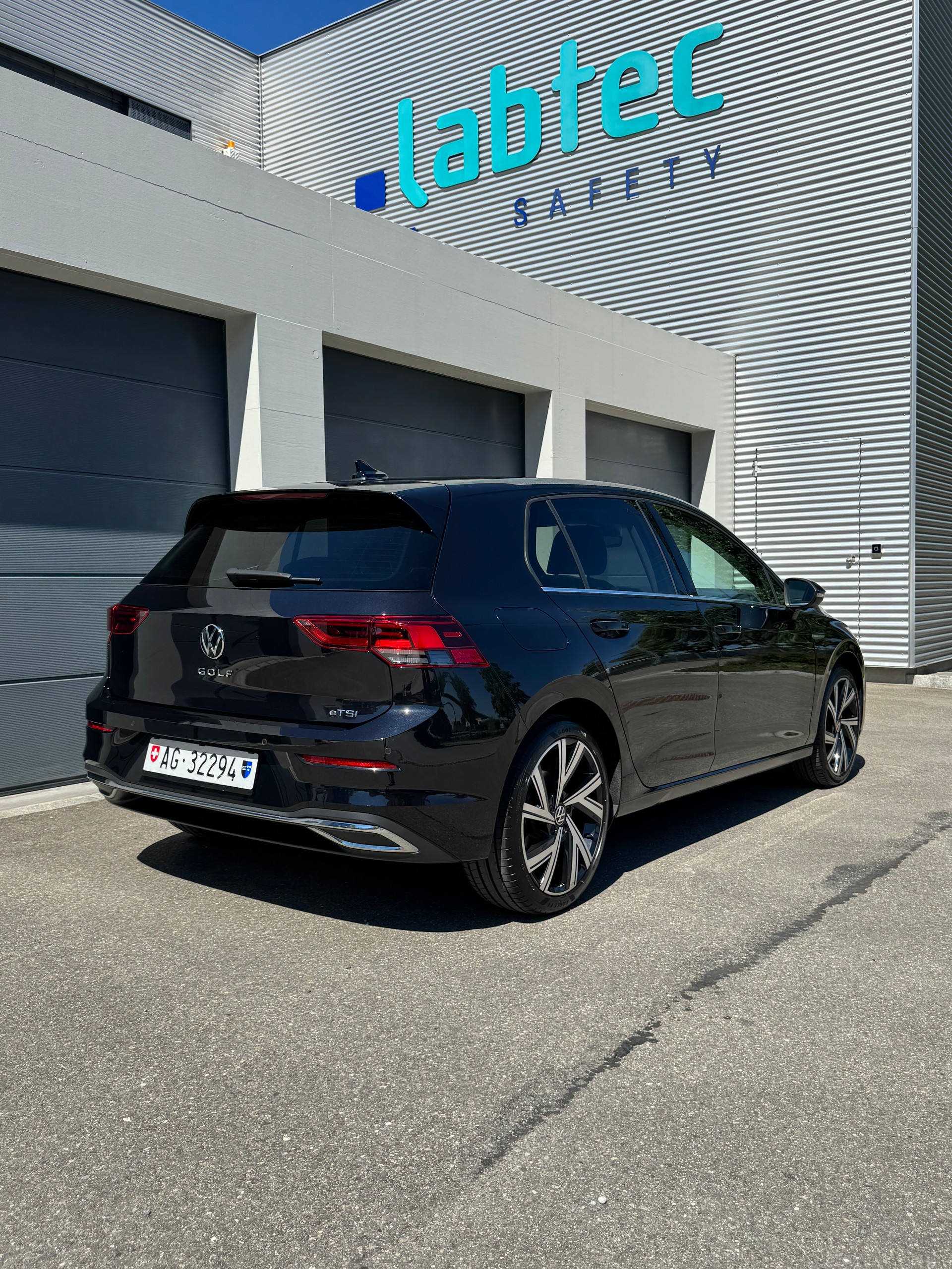 VW 1.5 eTSI Style DSG-image-4