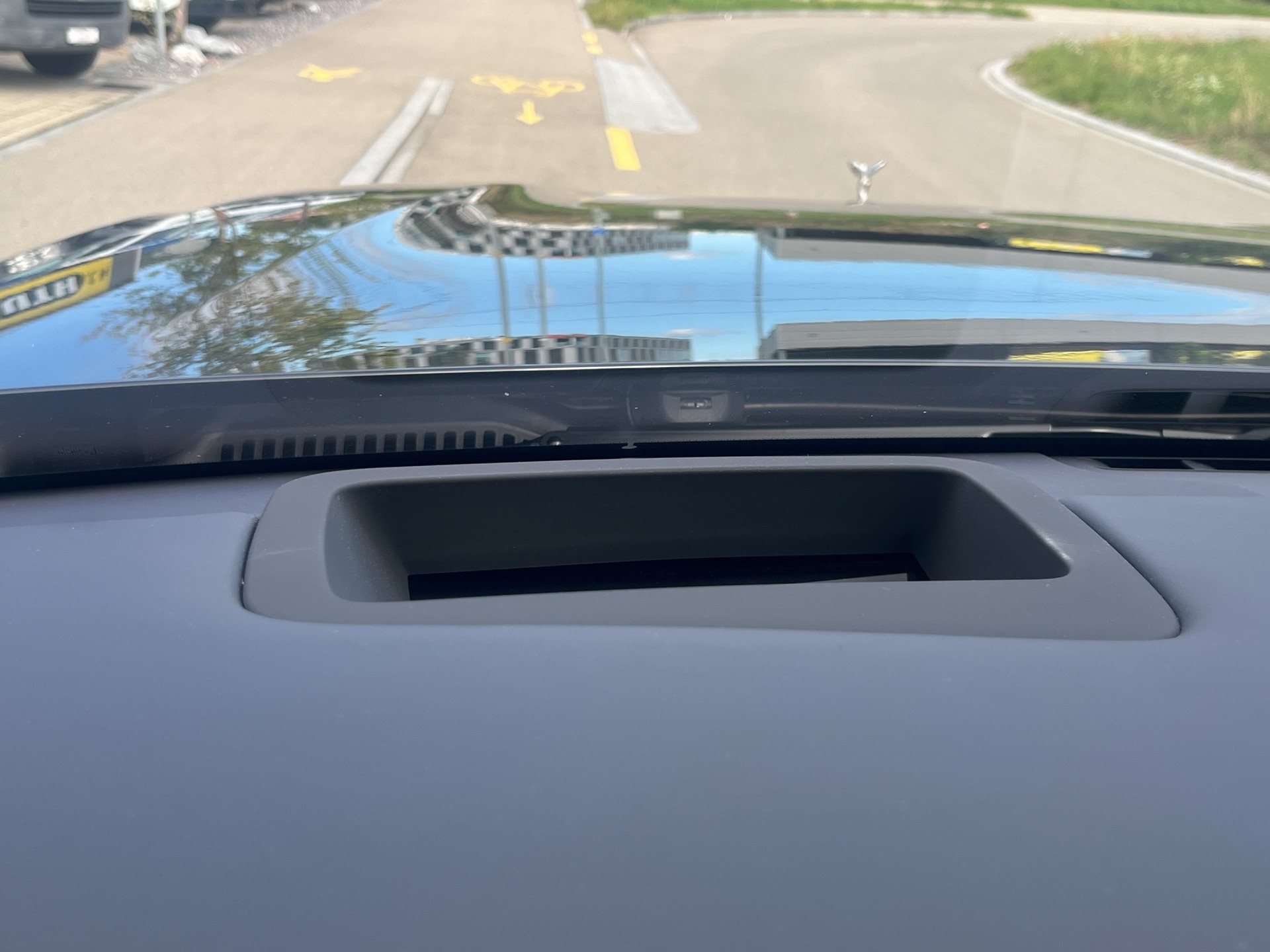 ROLLS-ROYCE Spectre 102kWh, *CH Auslieferung, sofort Verfügbar*-image-20