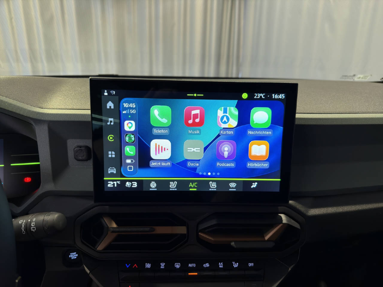 DACIA Duster 1.2 Hybrid Extreme 4WD-image-12