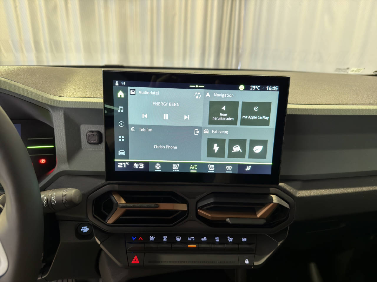 DACIA Duster 1.2 Hybrid Extreme 4WD-image-11