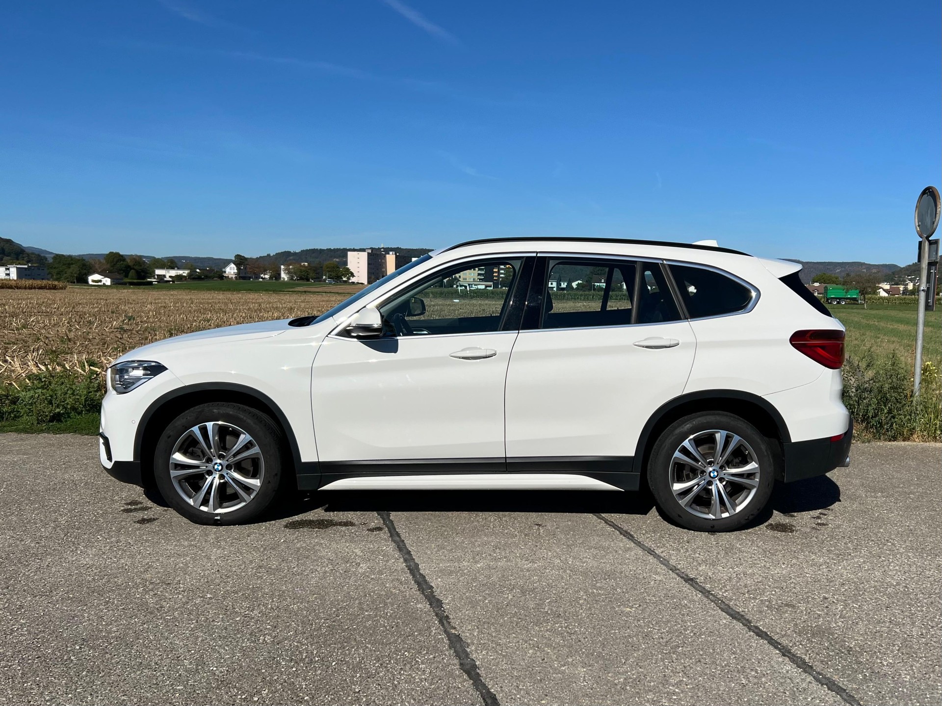BMW X1 xDrive 20d xLine Steptronic-image-1