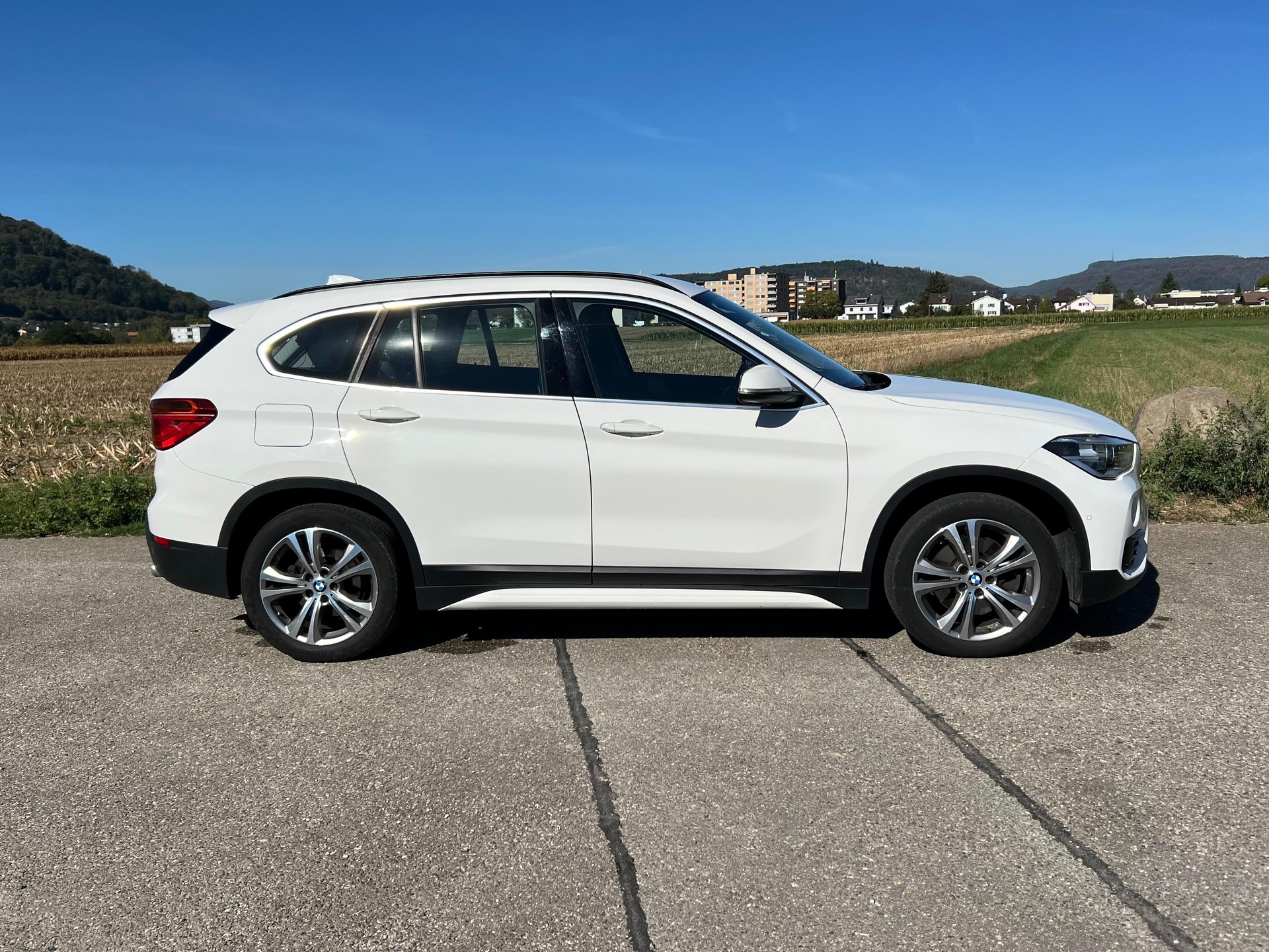 BMW X1 xDrive 20d xLine Steptronic-image-5