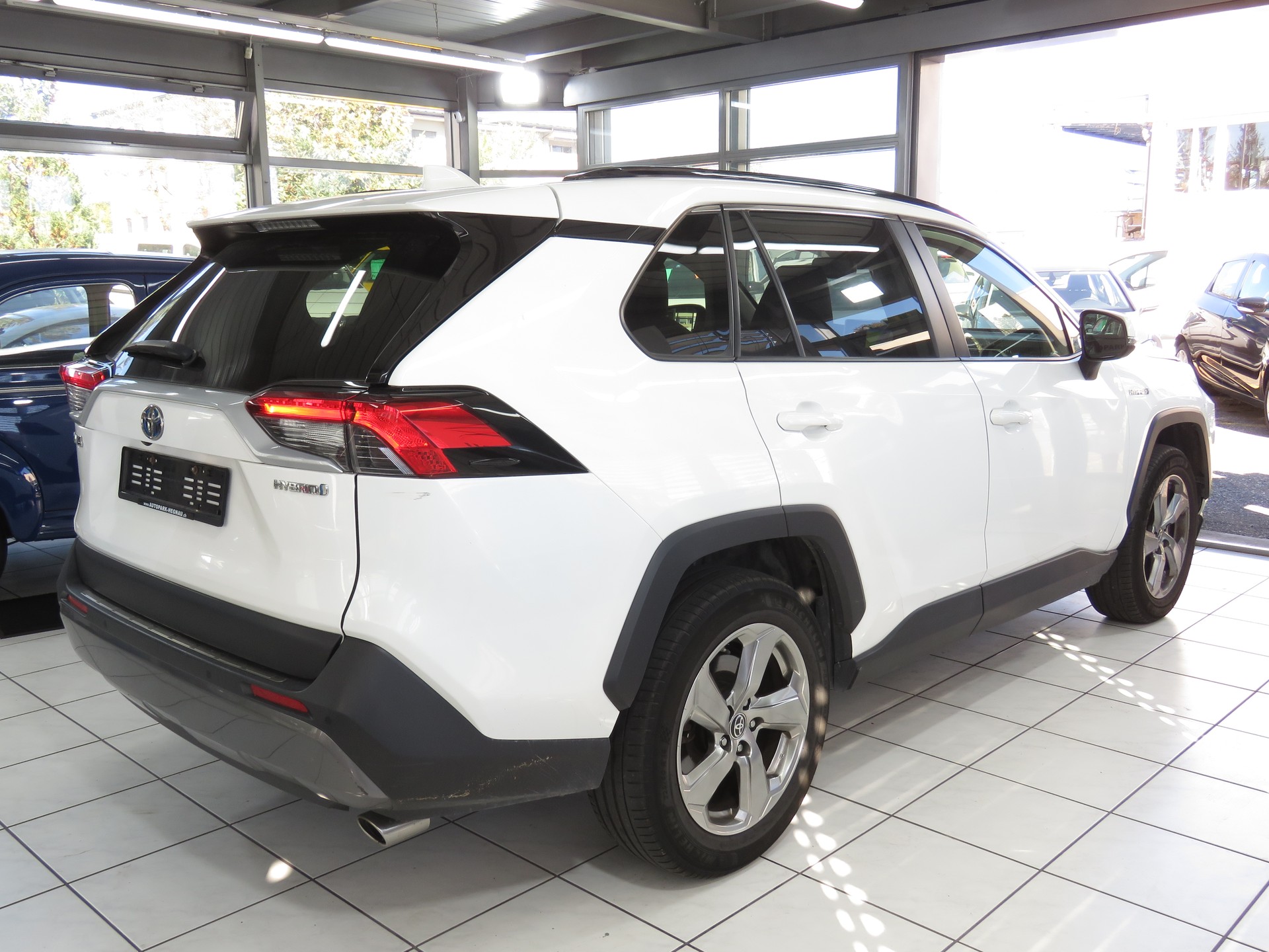 TOYOTA RAV-4 2.5 HSD Trend e-CVT 4WD Automat, Fixpreis !!!-image-3