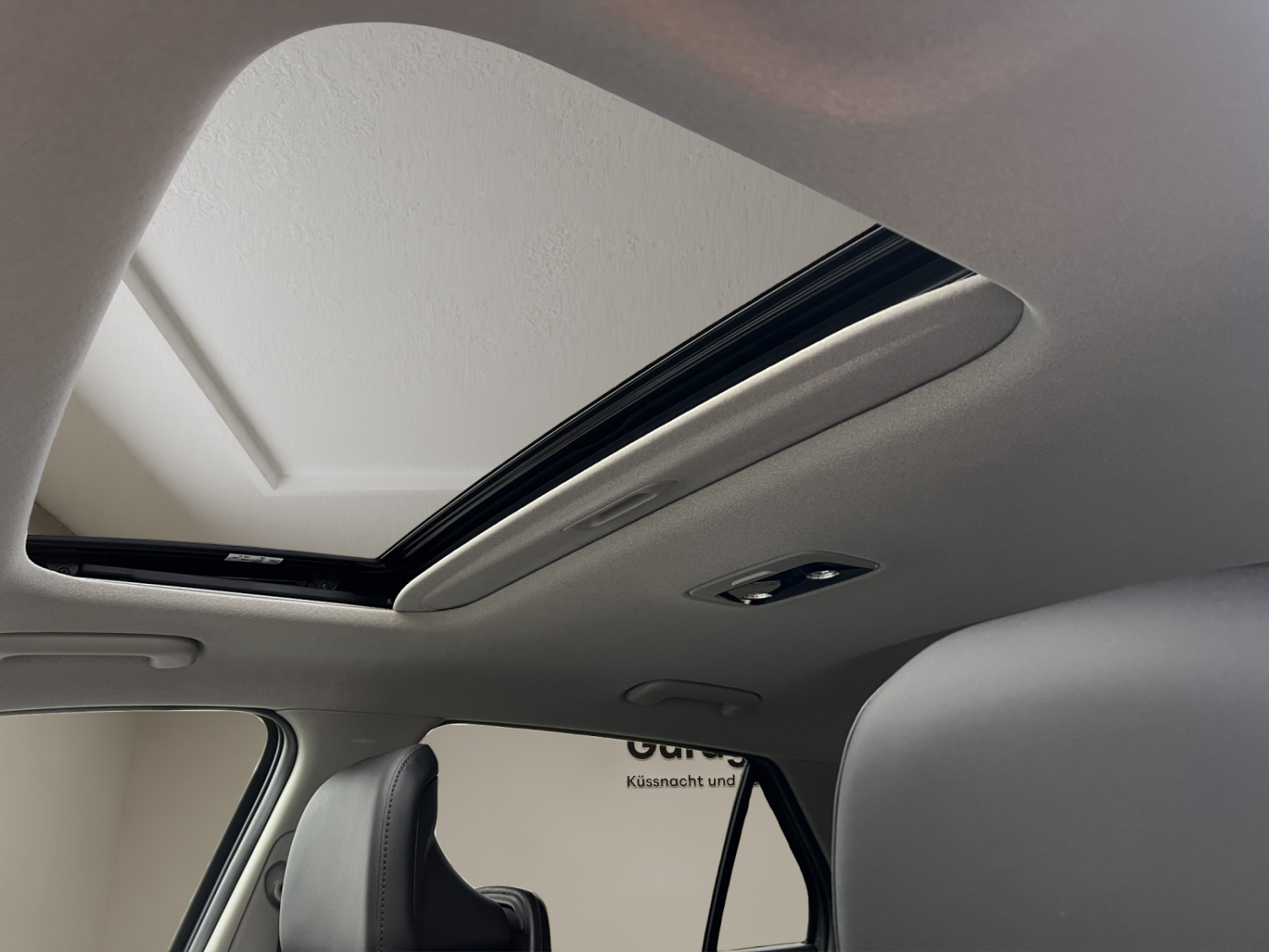KIA Niro 1.6 GDi Plug-in Hybrid Style-image-9