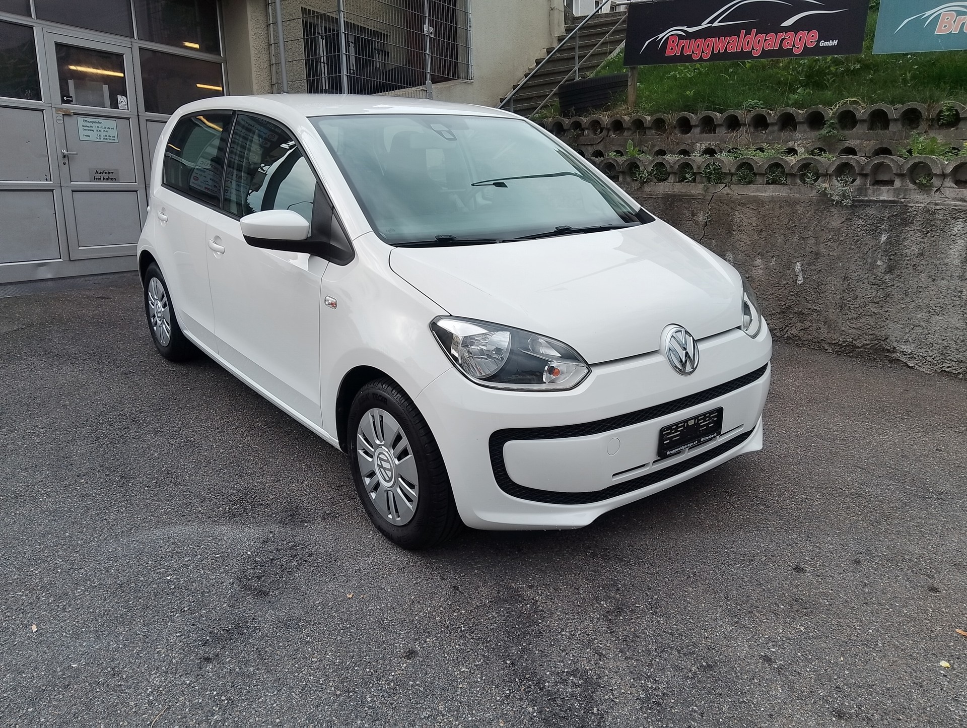 VW Up 1.0 BMT day & night-image-4