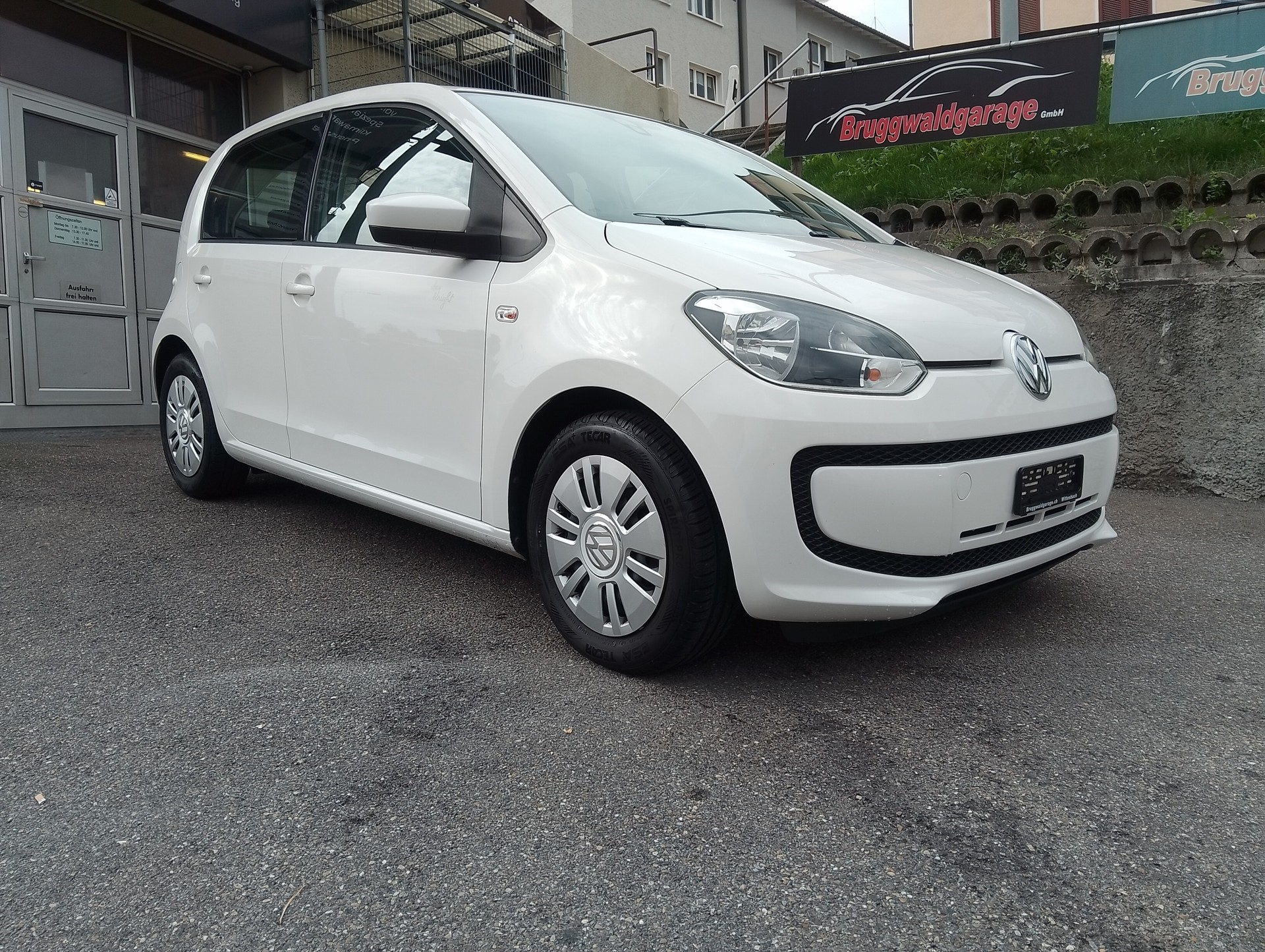 VW Up 1.0 BMT day & night-image-3