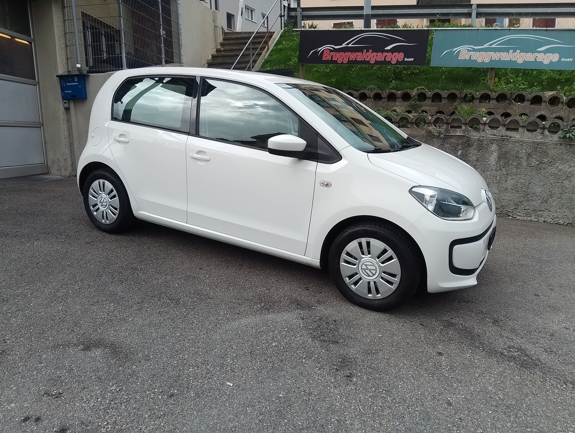 VW Up 1.0 BMT day & night-image-5