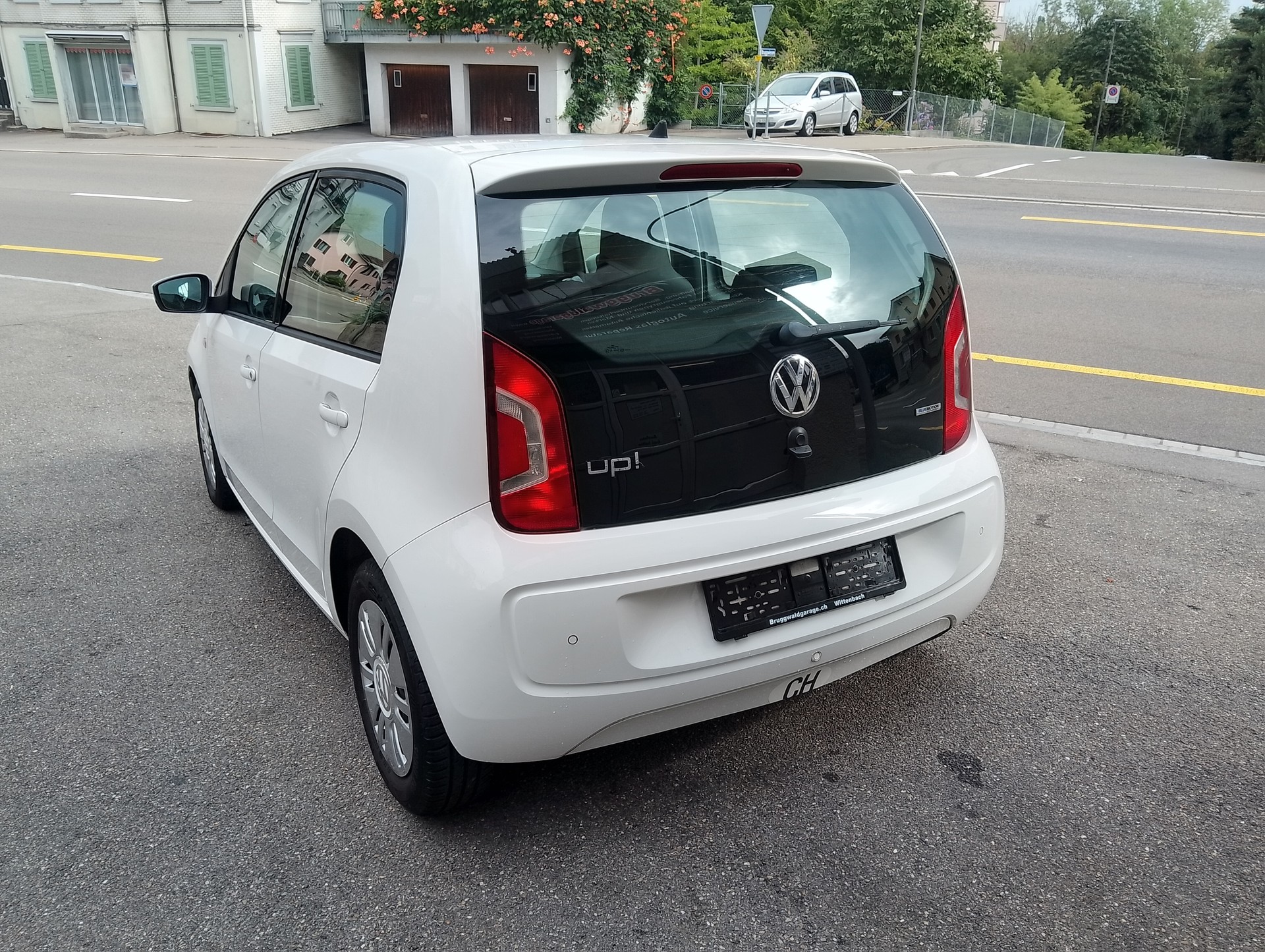 VW Up 1.0 BMT day & night-image-10