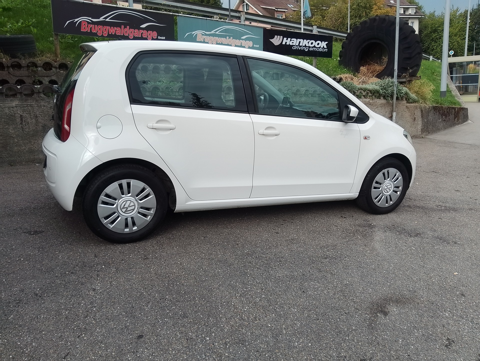 VW Up 1.0 BMT day & night-image-7
