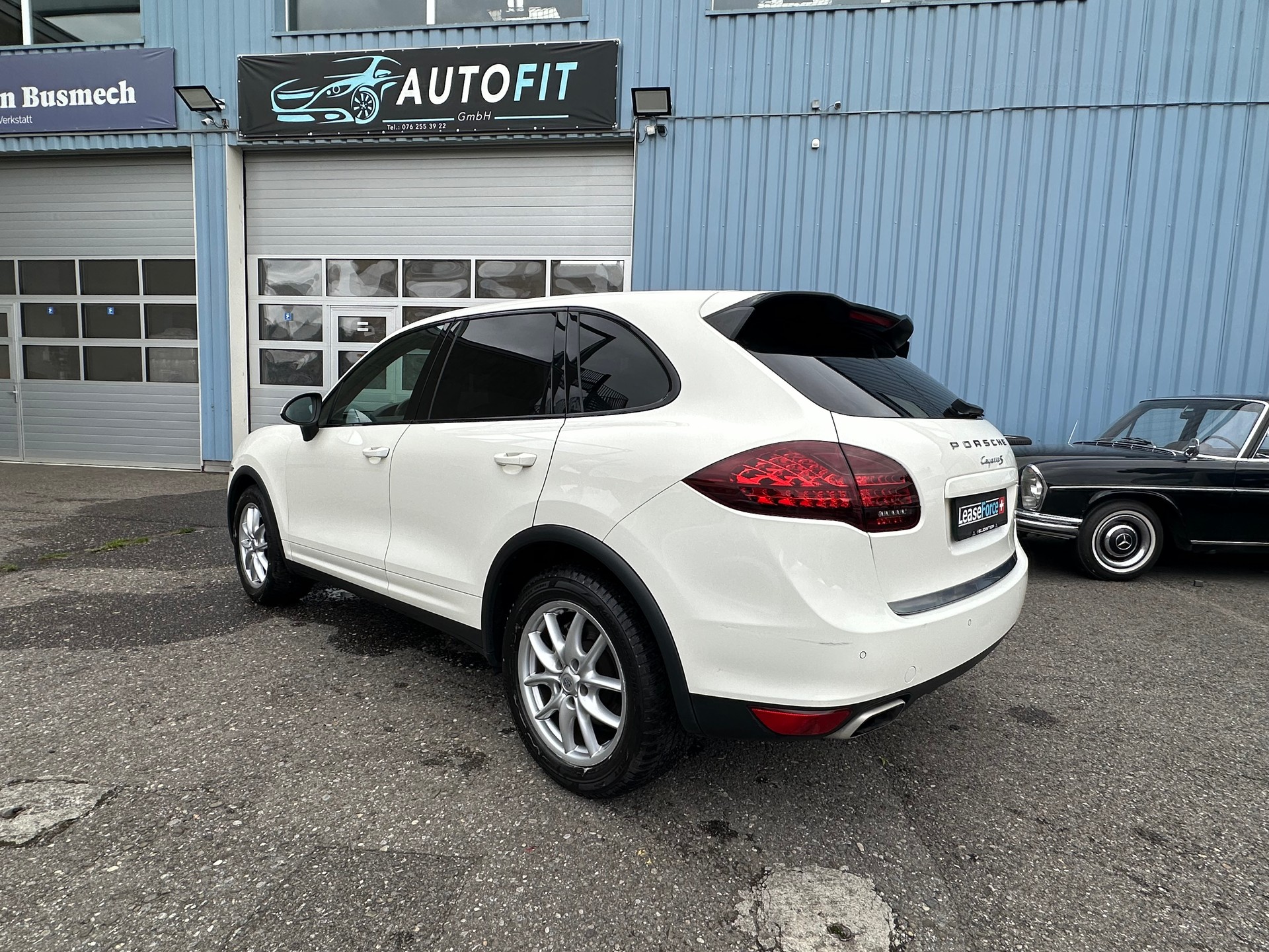 PORSCHE Cayenne S-image-5