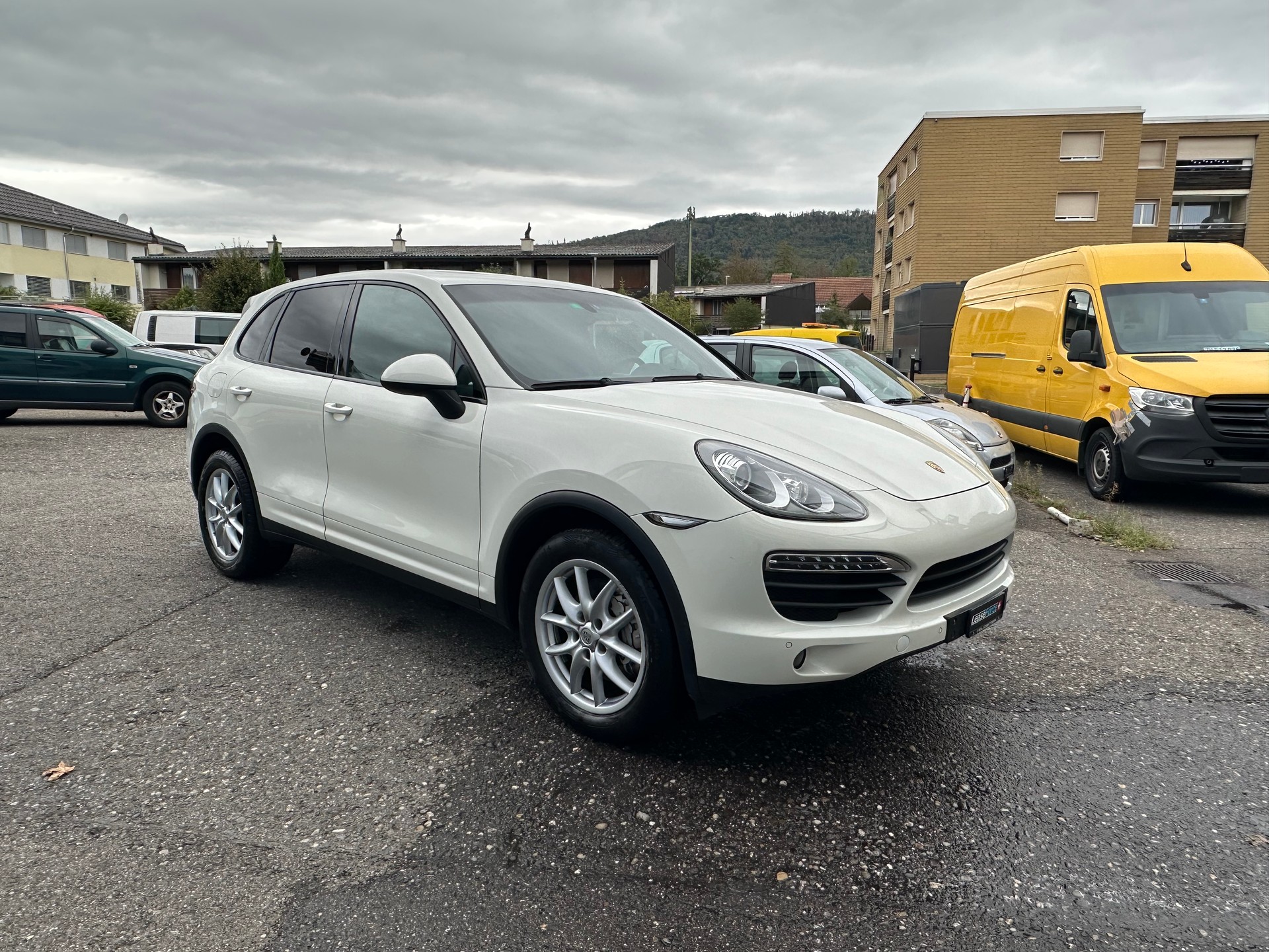 PORSCHE Cayenne S-image-1