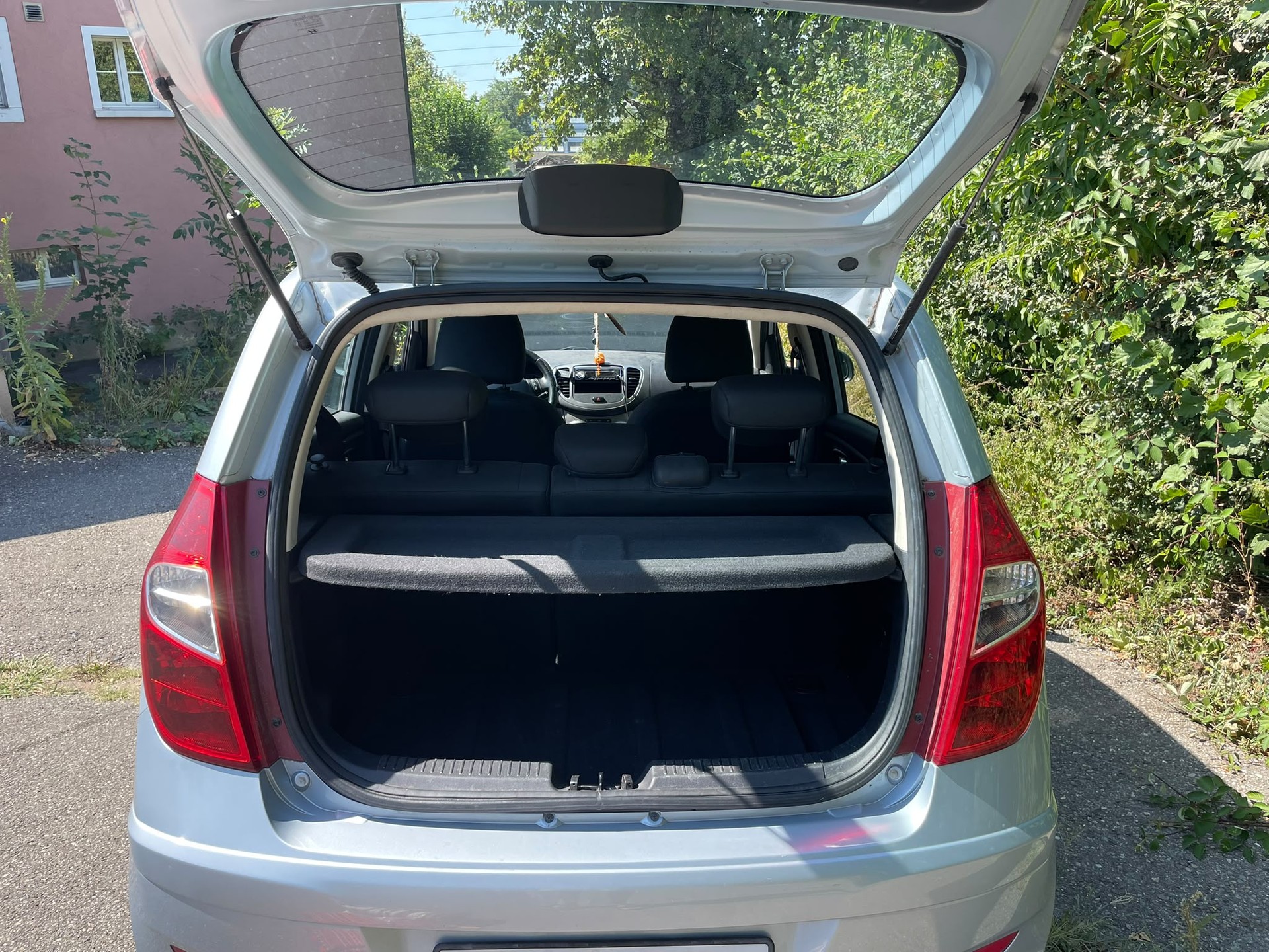 HYUNDAI 1.2 Style-image-3