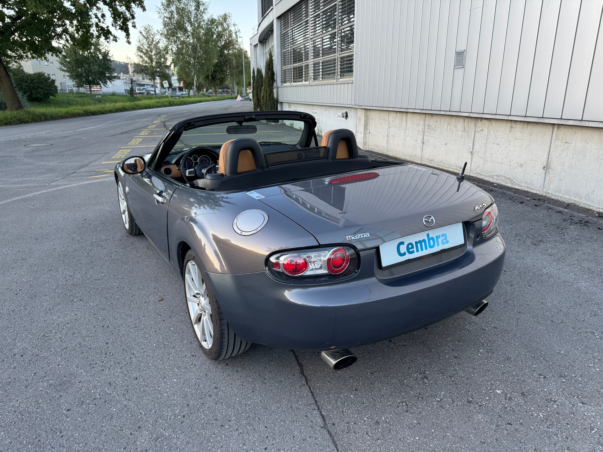 MAZDA MX-5 1.8i 16V Confort-image-4