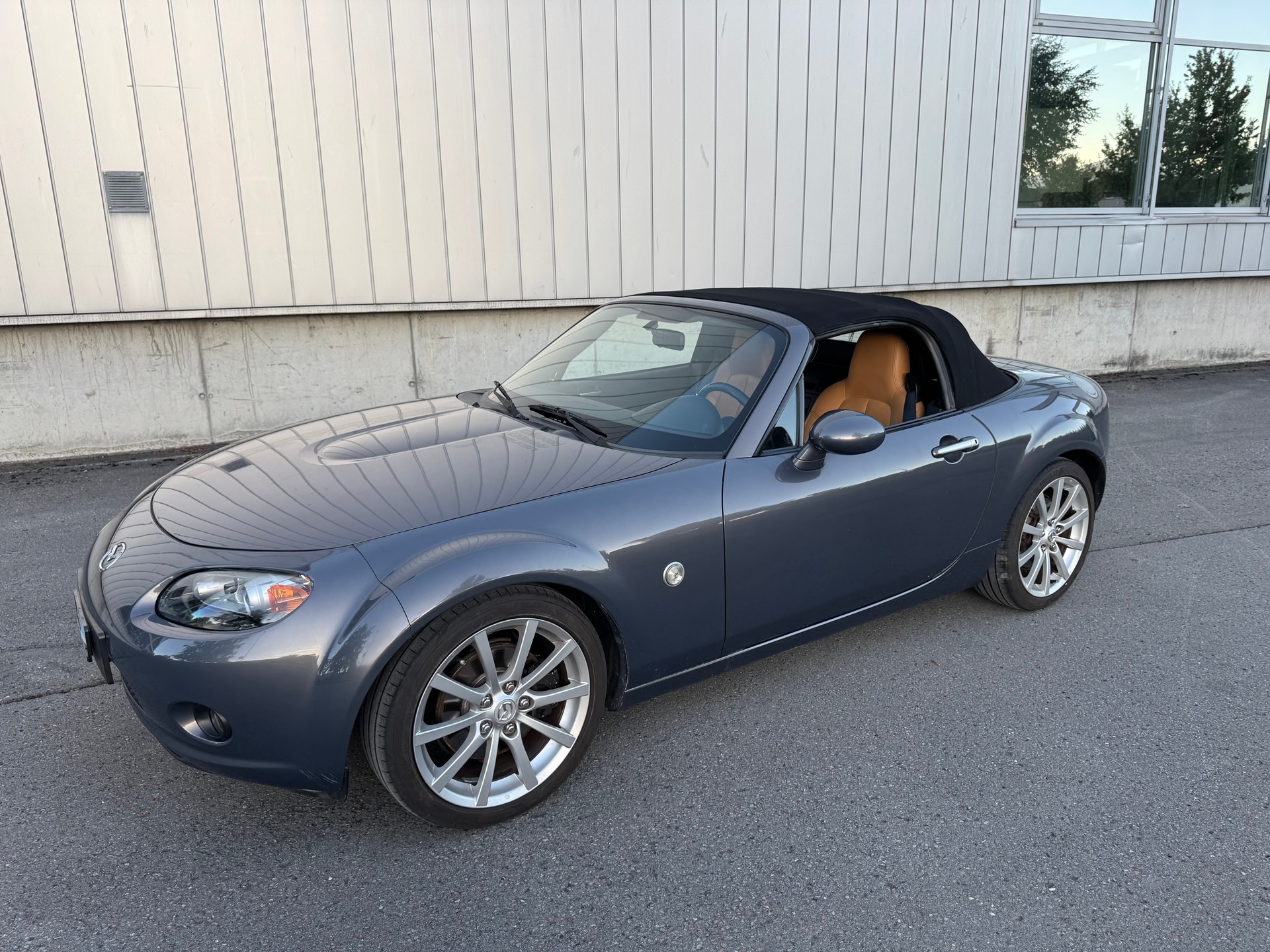 MAZDA MX-5 1.8i 16V Confort-image-9
