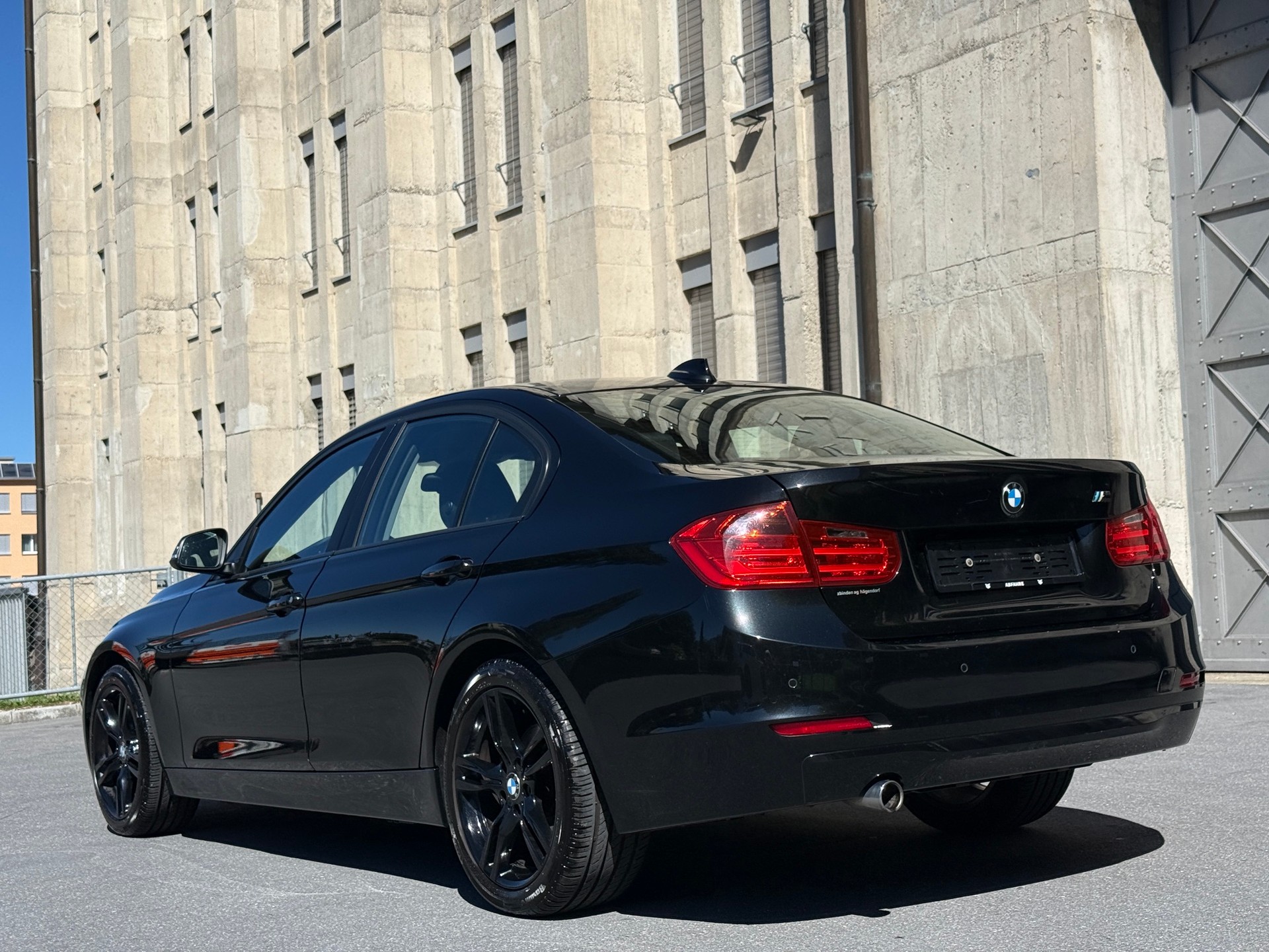 BMW 320d Steptronic-image-2