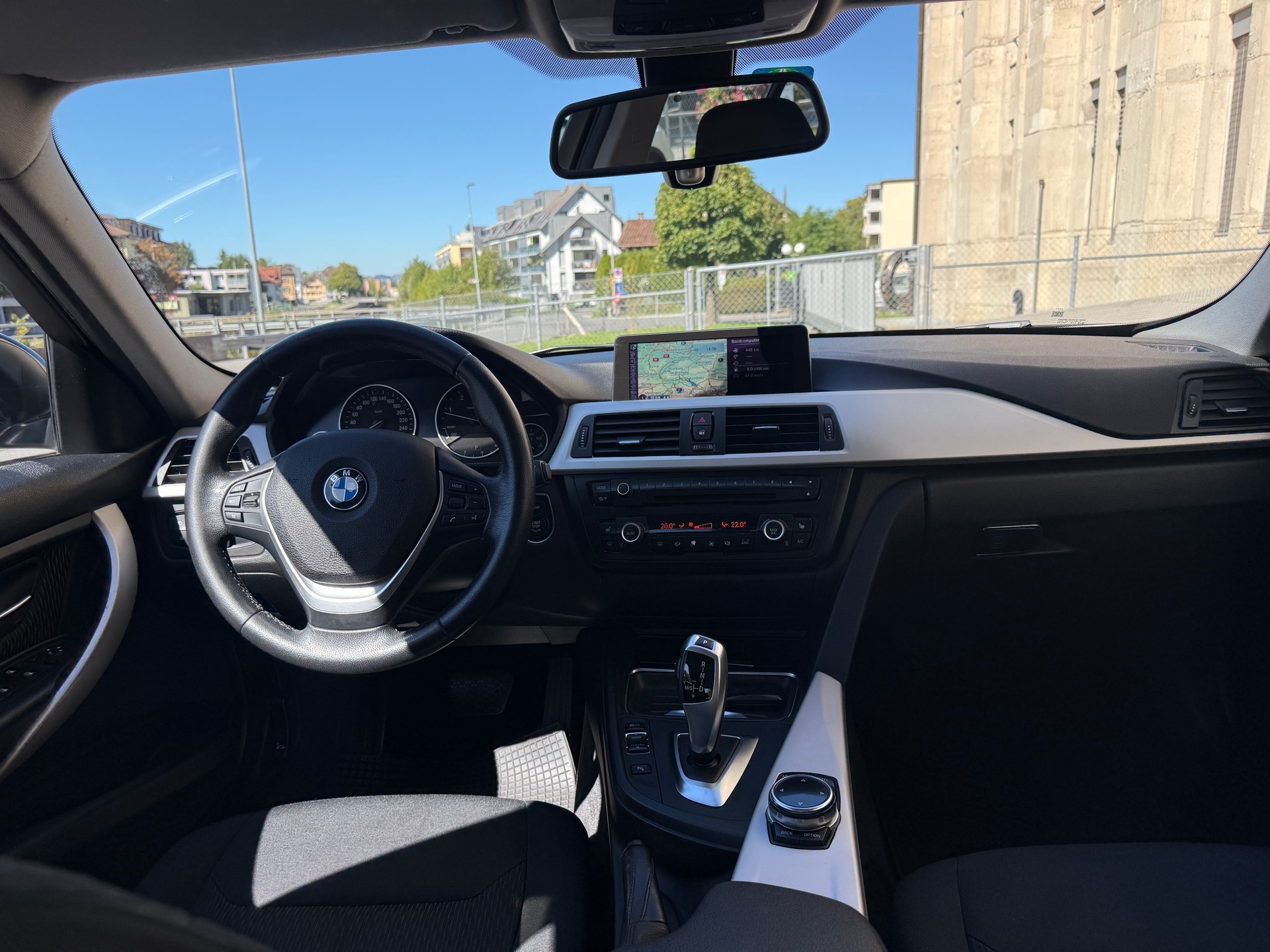 BMW 320d Steptronic-image-6