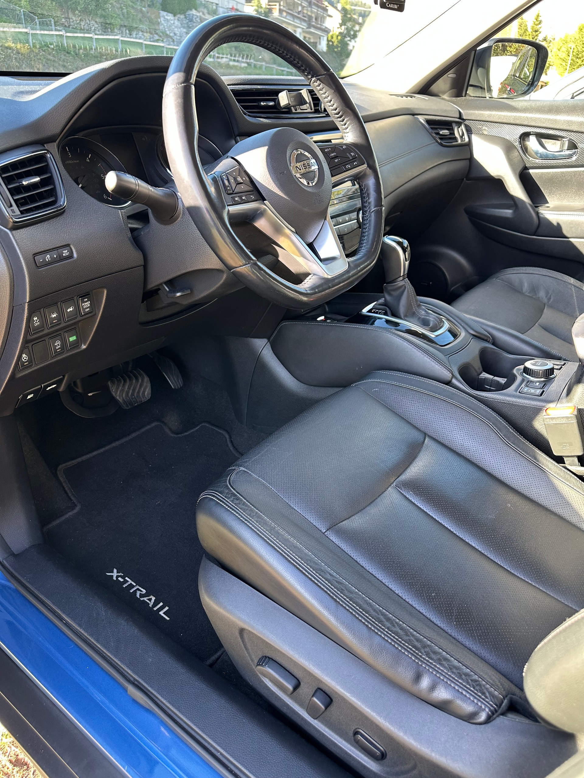NISSAN X-Treil-image-13