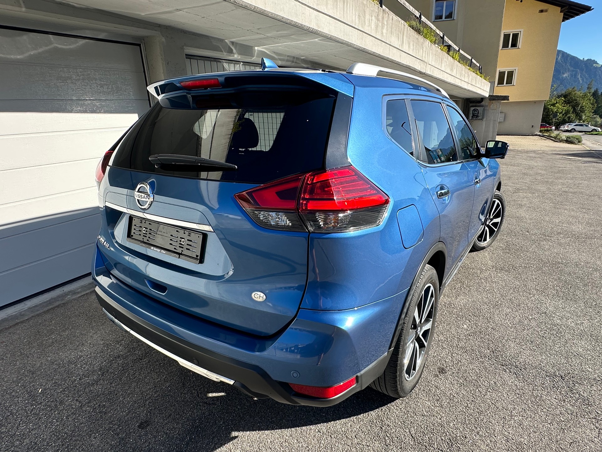 NISSAN X-Treil-image-2