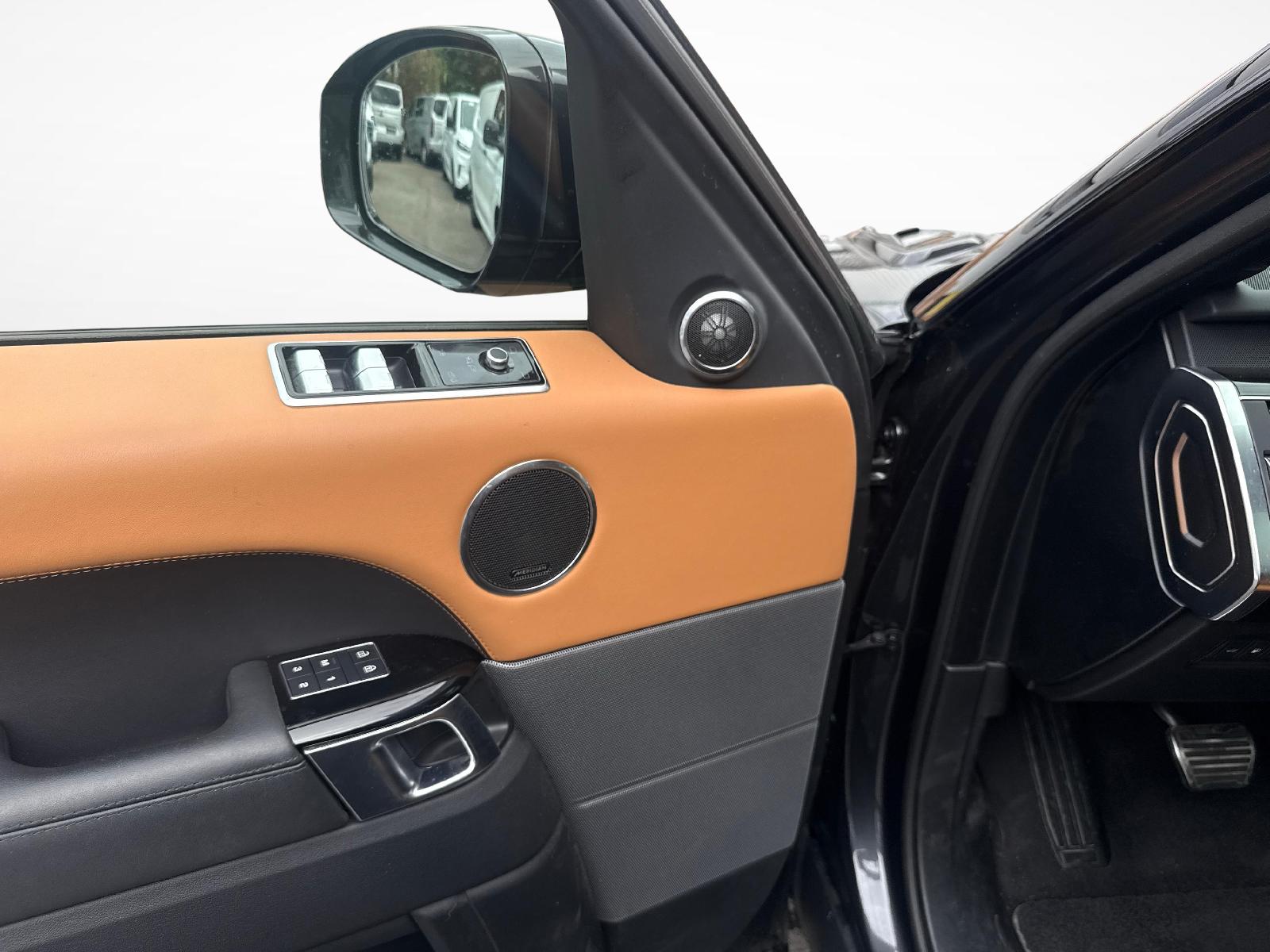 LAND ROVER Range Rover Sport 2.0 P400e HSE Dynamic-image-17