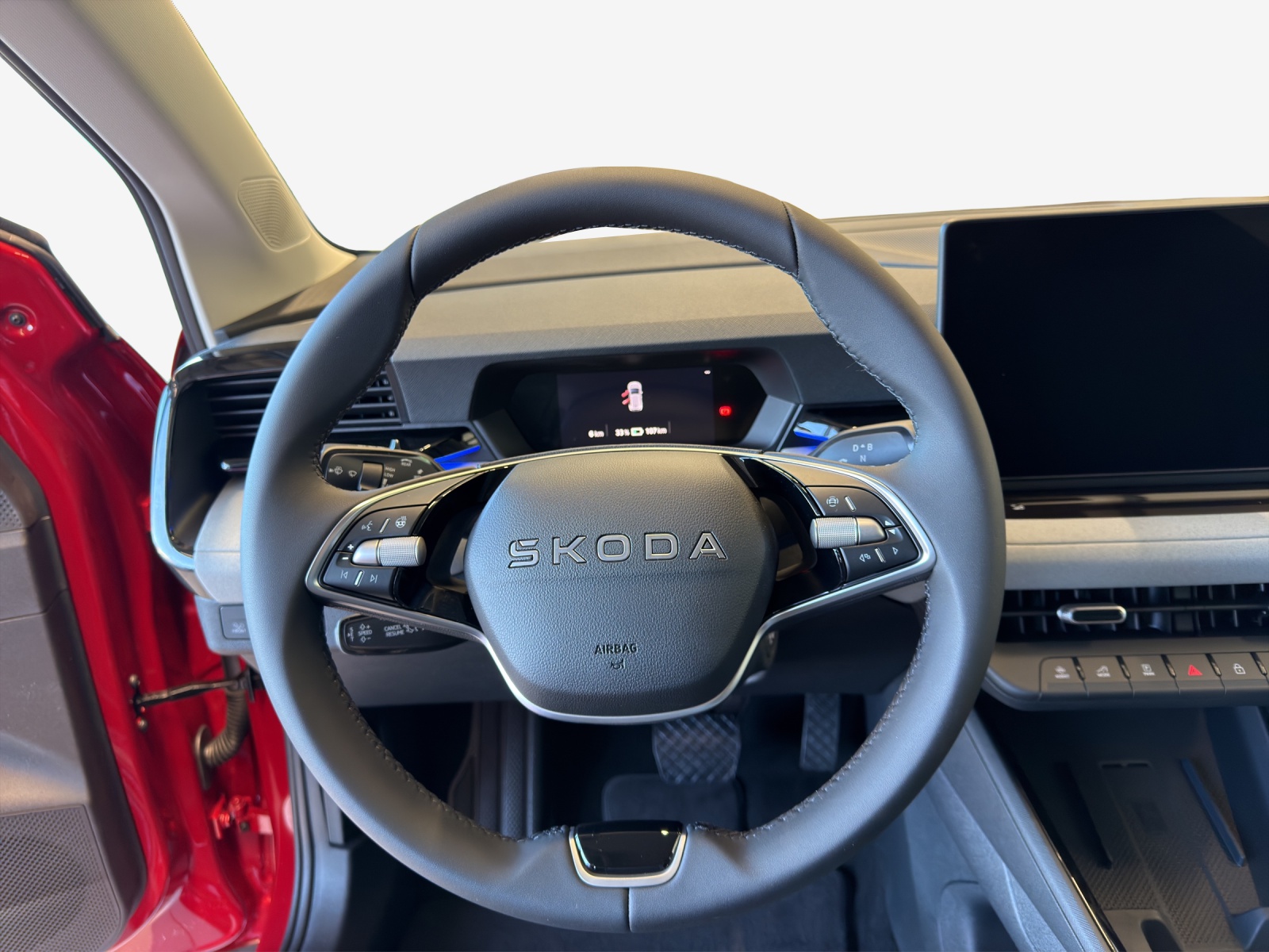 SKODA Epiq Selection 55 4x2-image-8