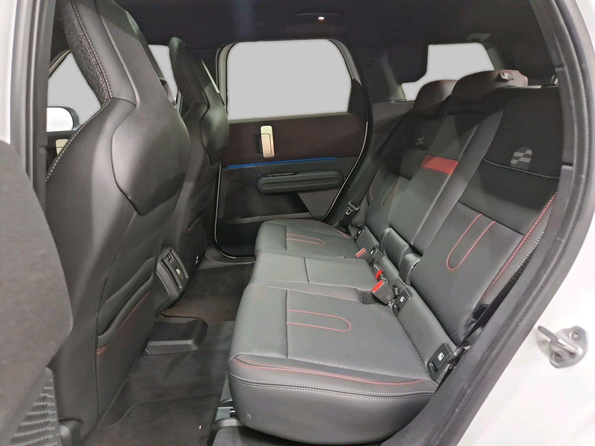 MINI John Cooper Works Countryman ALL4-image-16