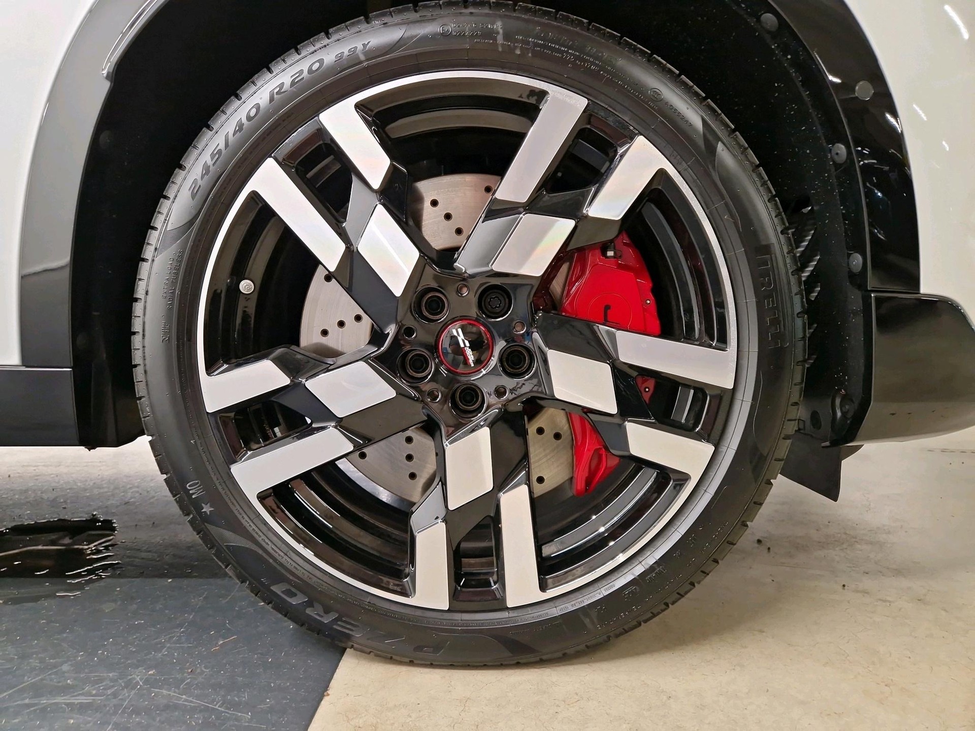 MINI John Cooper Works Countryman ALL4-image-8