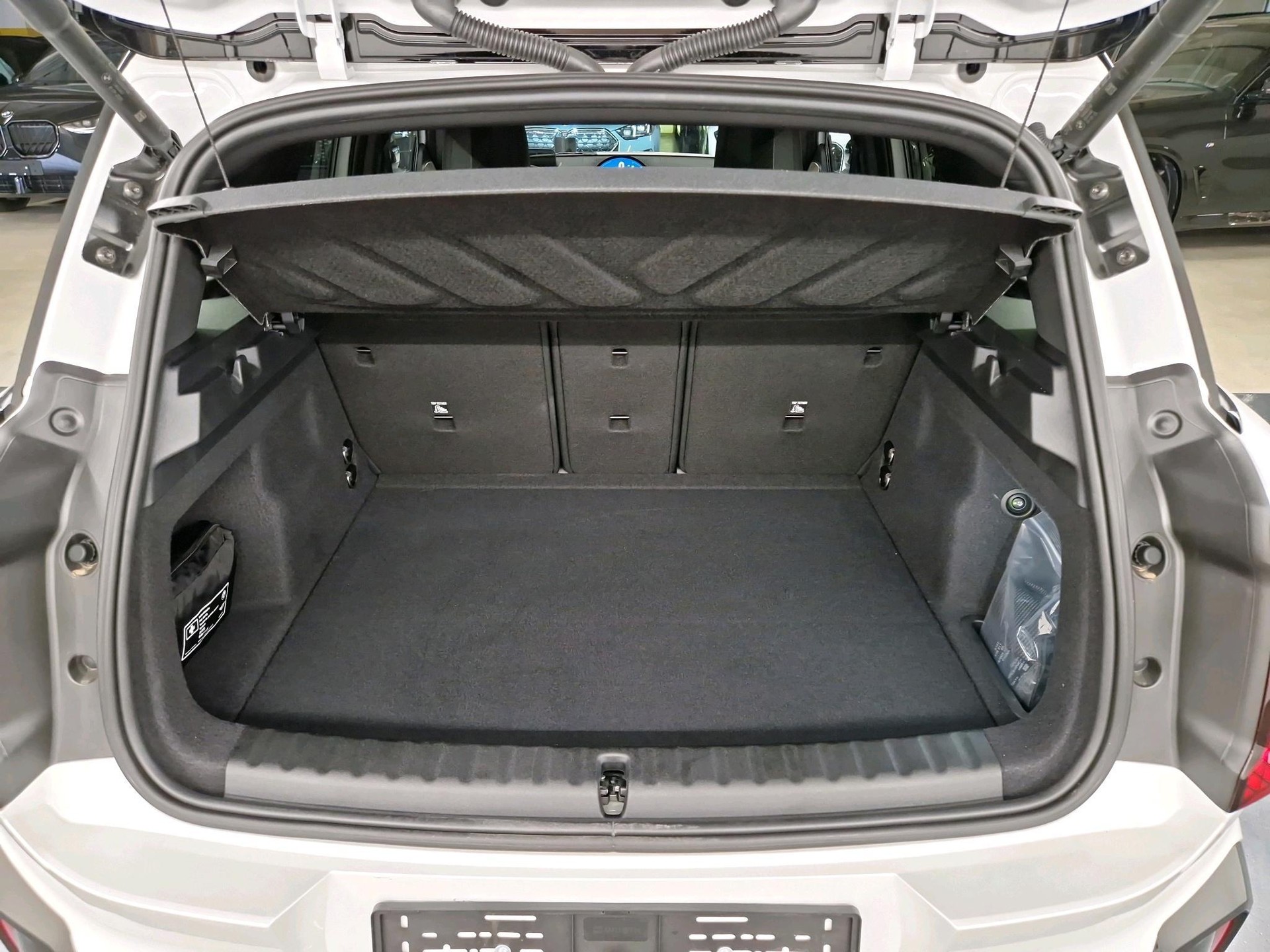 MINI John Cooper Works Countryman ALL4-image-15