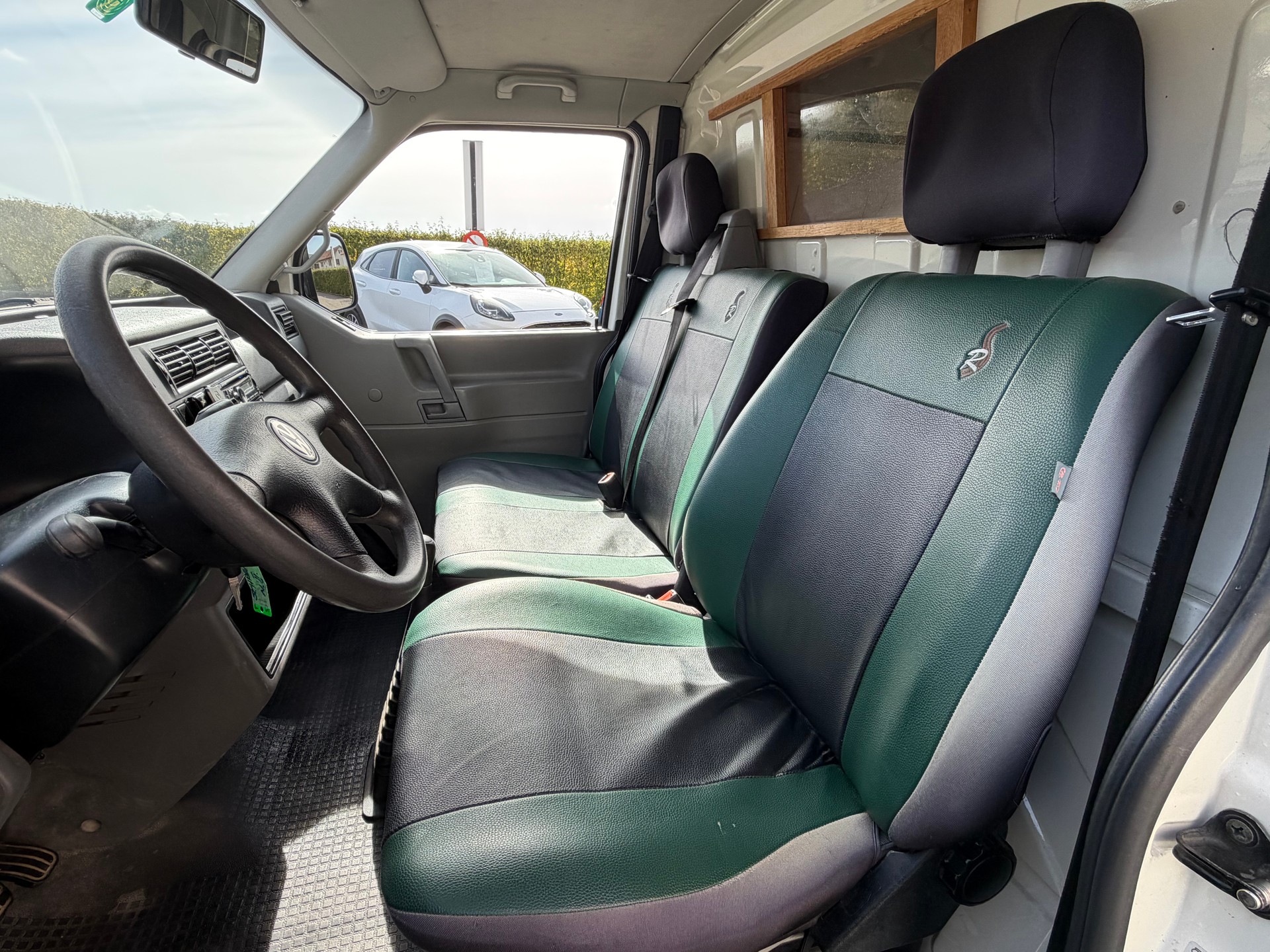 VW Multivan-image-3