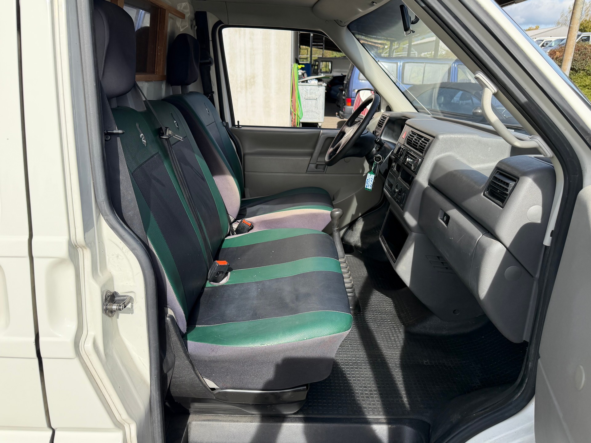 VW Multivan-image-6