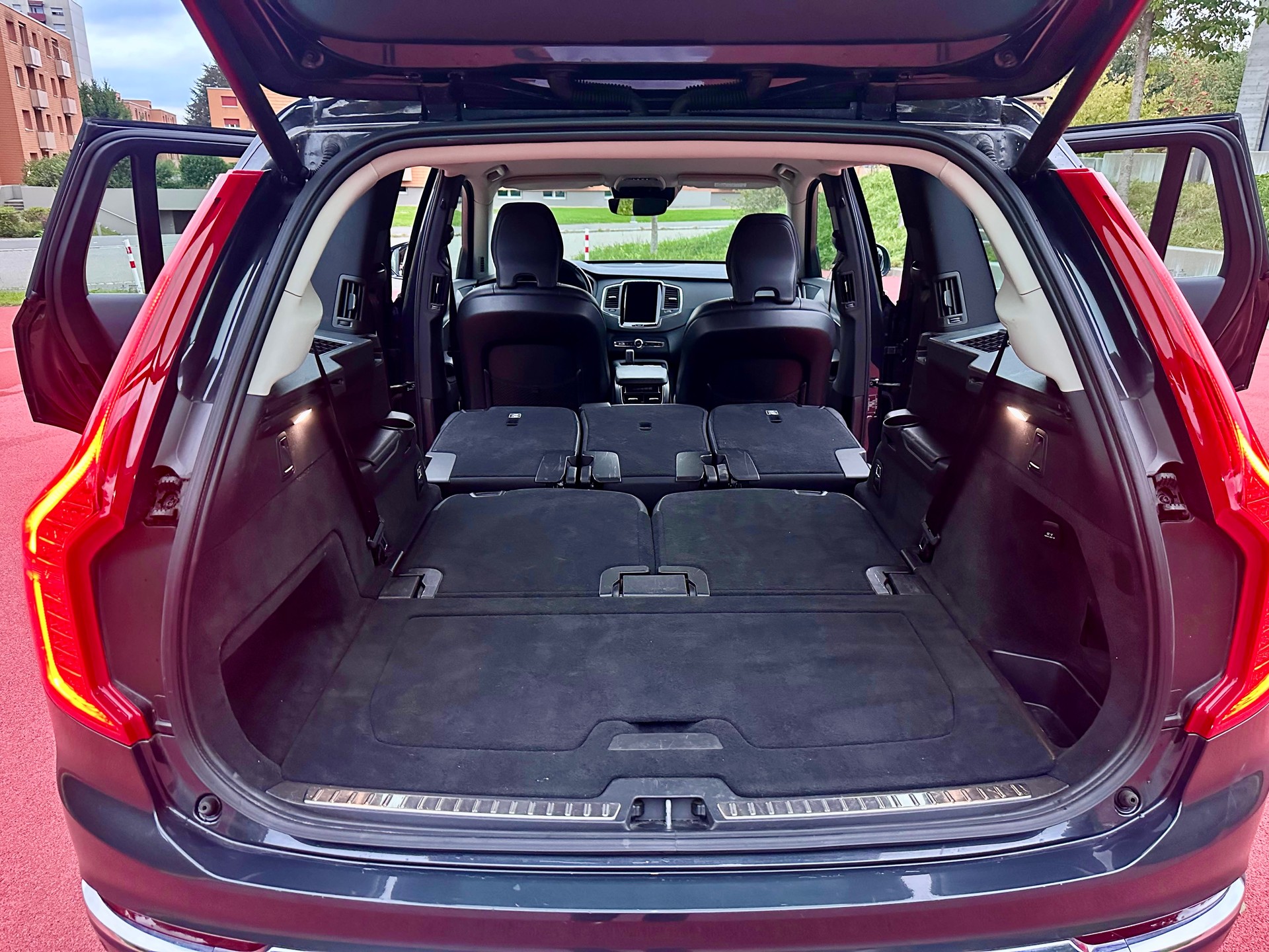 VOLVO XC90 T8 eAWD Inscription Expression Geartronic-image-10