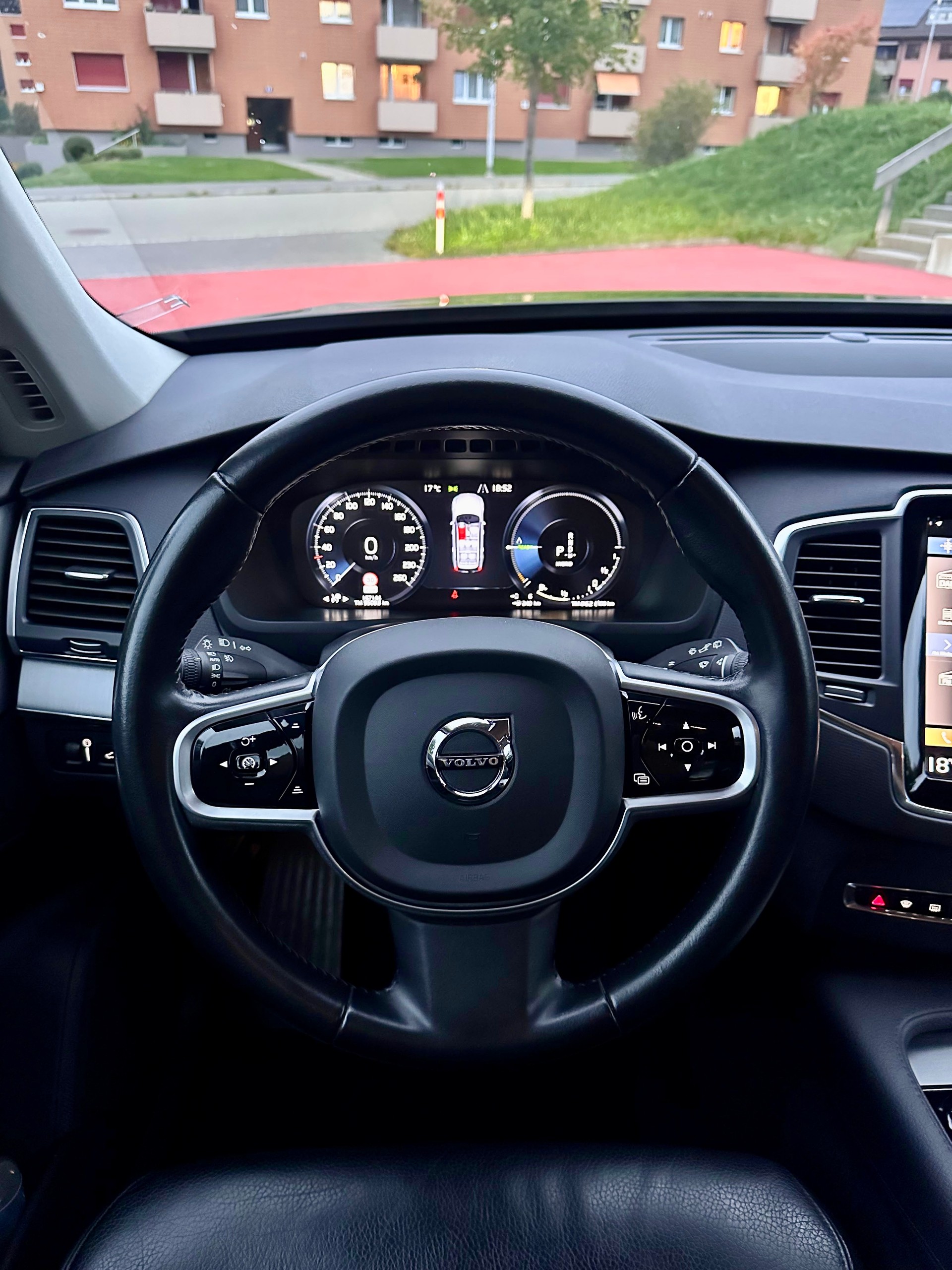 VOLVO XC90 T8 eAWD Inscription Expression Geartronic-image-21