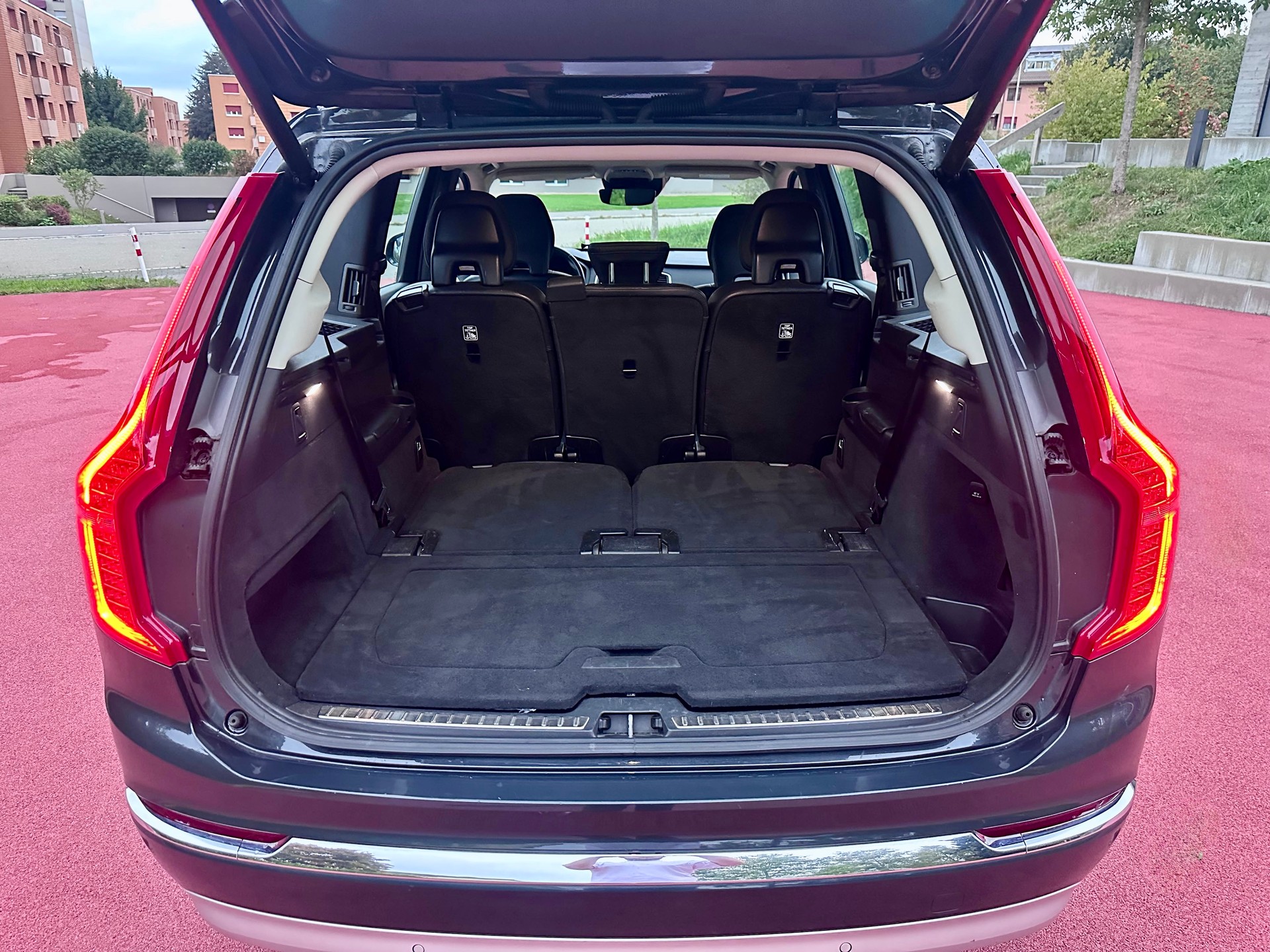 VOLVO XC90 T8 eAWD Inscription Expression Geartronic-image-9