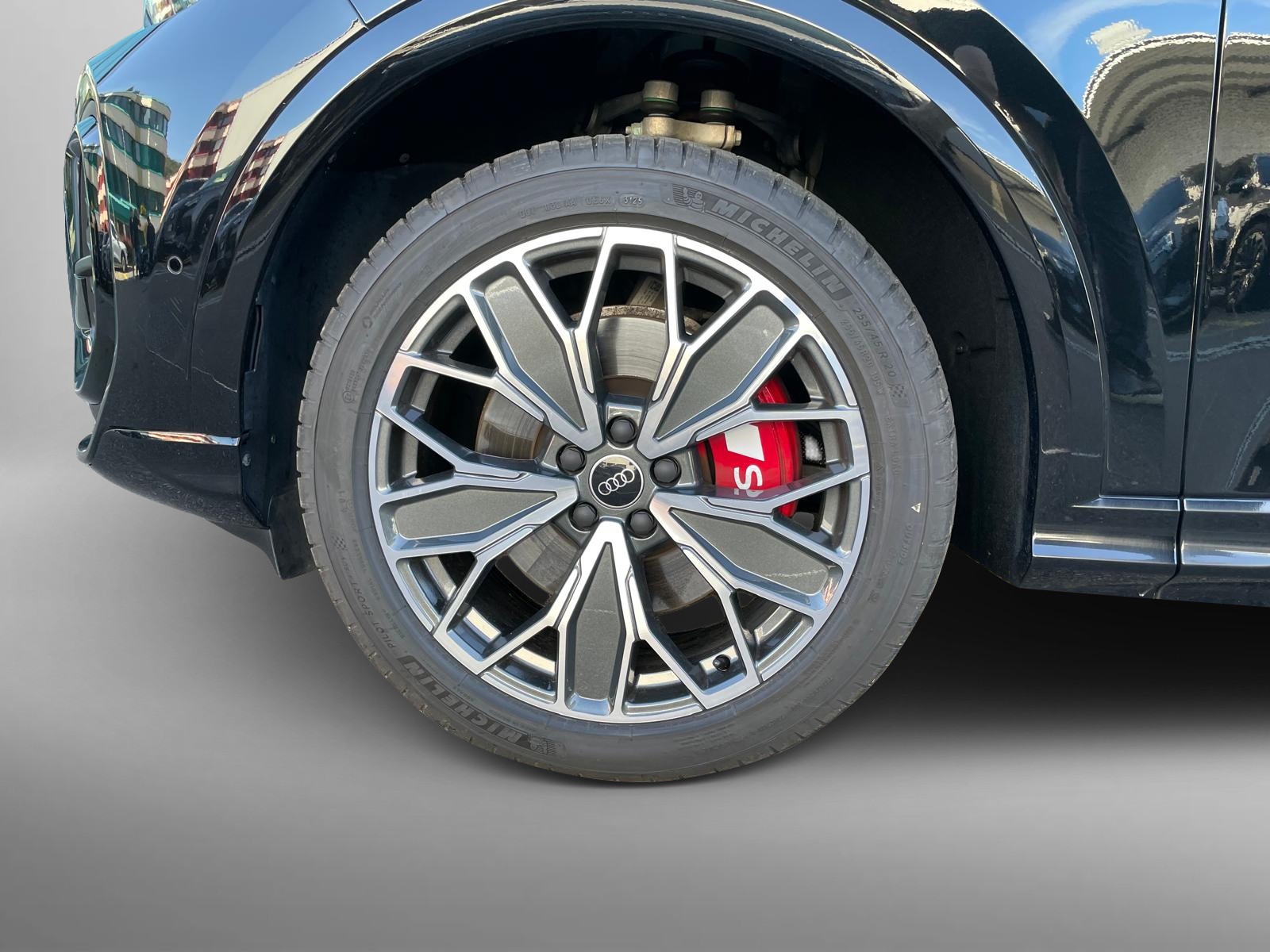 AUDI SQ5 TFSI quattro S-tronic-image-3