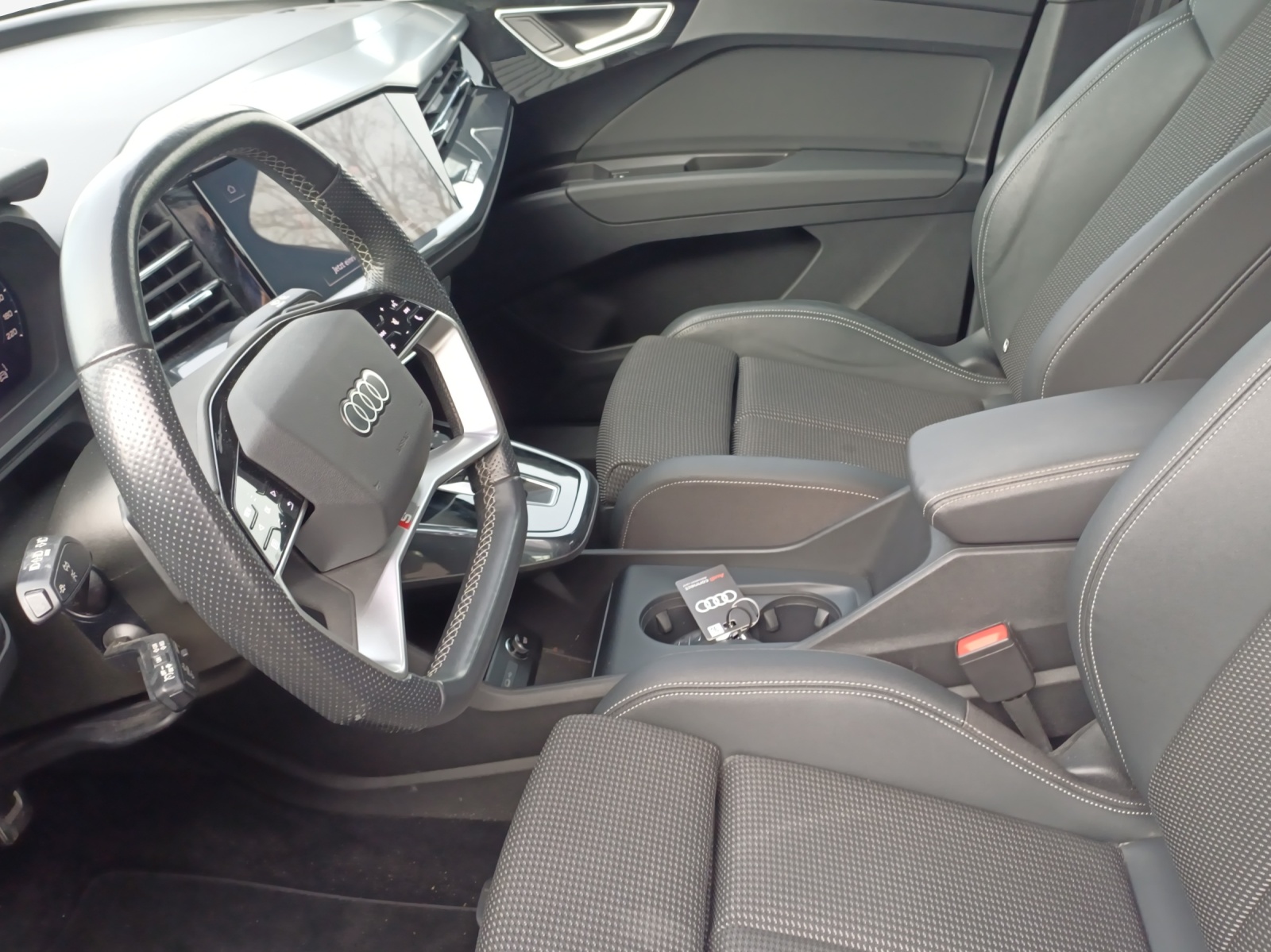 AUDI Q4 Sportback e-tron 50 quattro-image-8