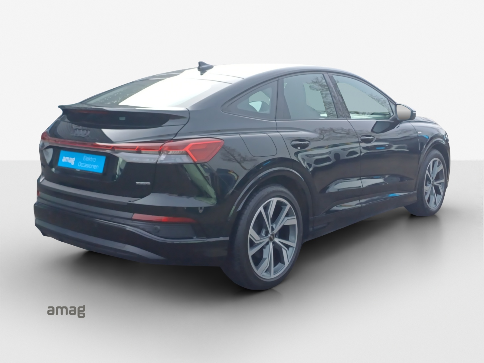 AUDI Q4 Sportback e-tron 50 quattro-image-5
