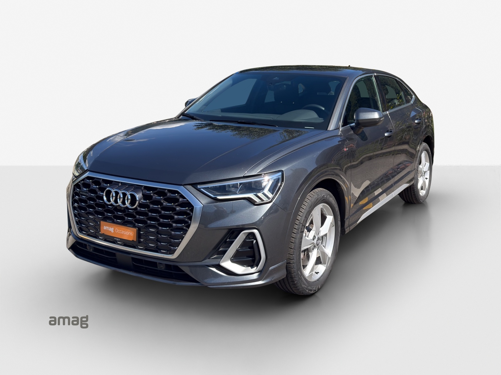 AUDI Q3 Sportback 45 TFSI S line quattro S-tronic-image-0