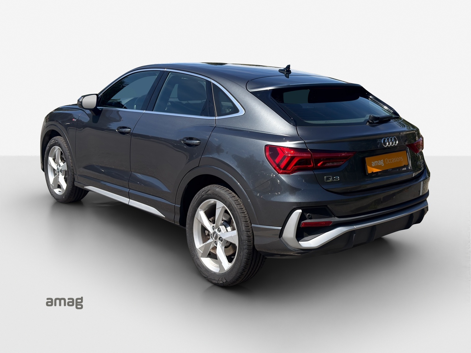 AUDI Q3 Sportback 45 TFSI S line quattro S-tronic-image-2