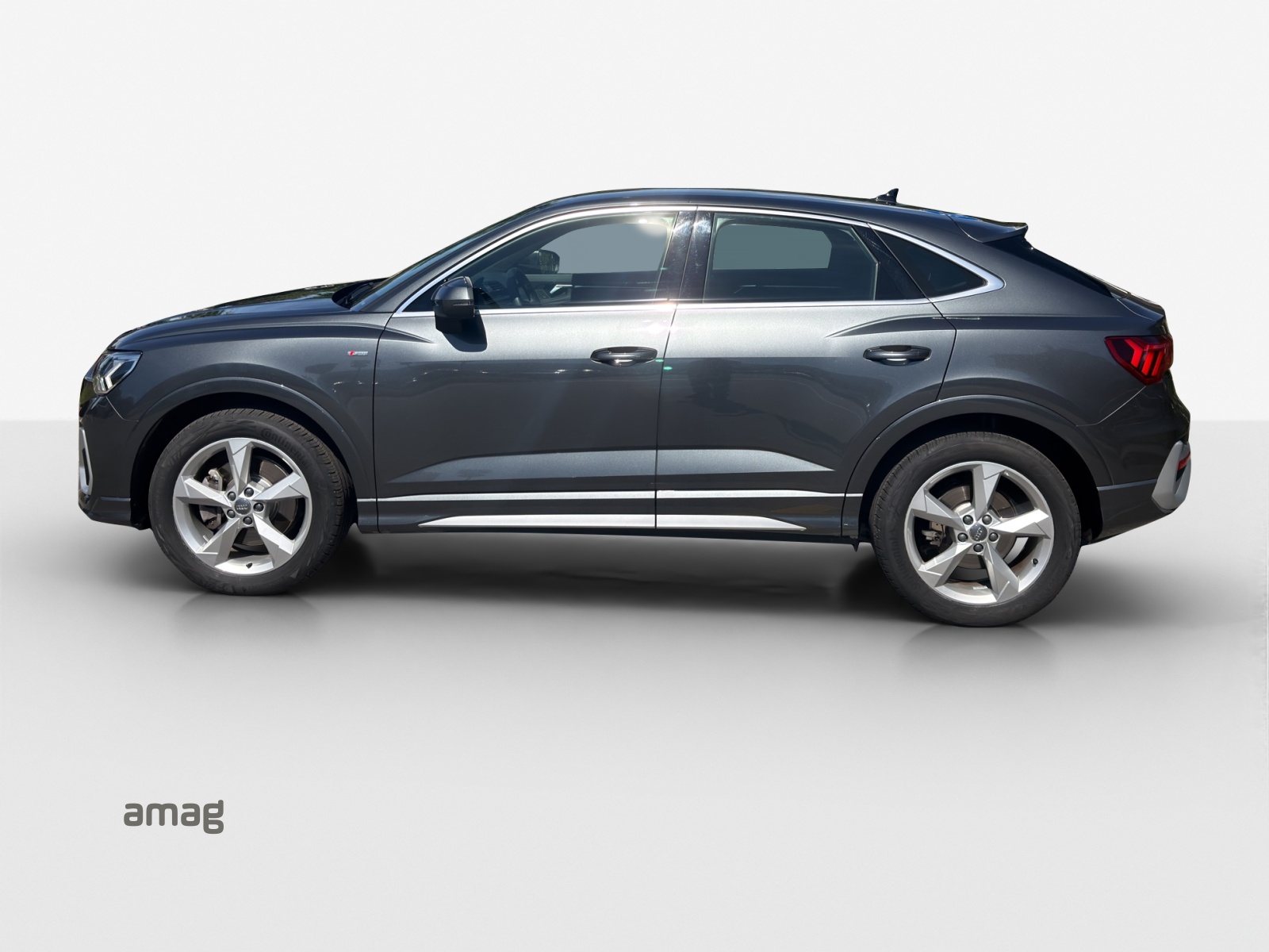 AUDI Q3 Sportback 45 TFSI S line quattro S-tronic-image-1