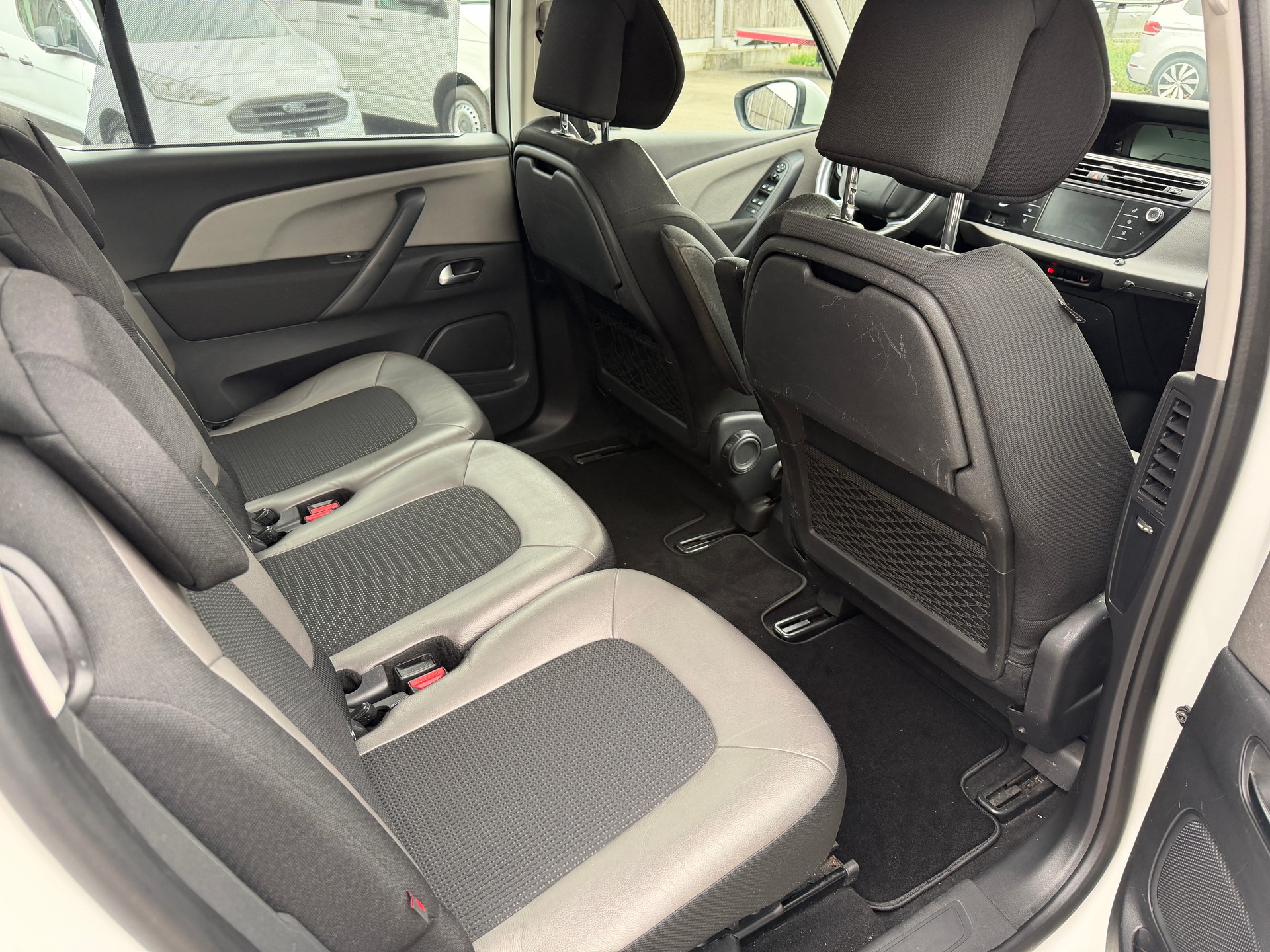 CITROEN Grand C4 Picasso 1.6 BlueHDi Séduction EAT6-image-12