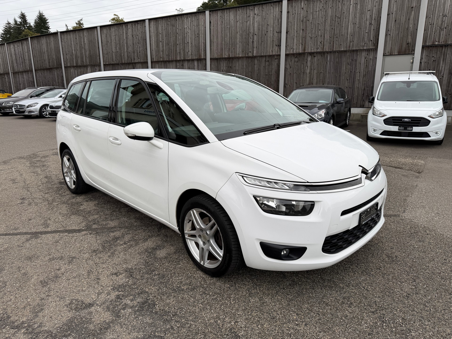 CITROEN Grand C4 Picasso 1.6 BlueHDi Séduction EAT6-image-6