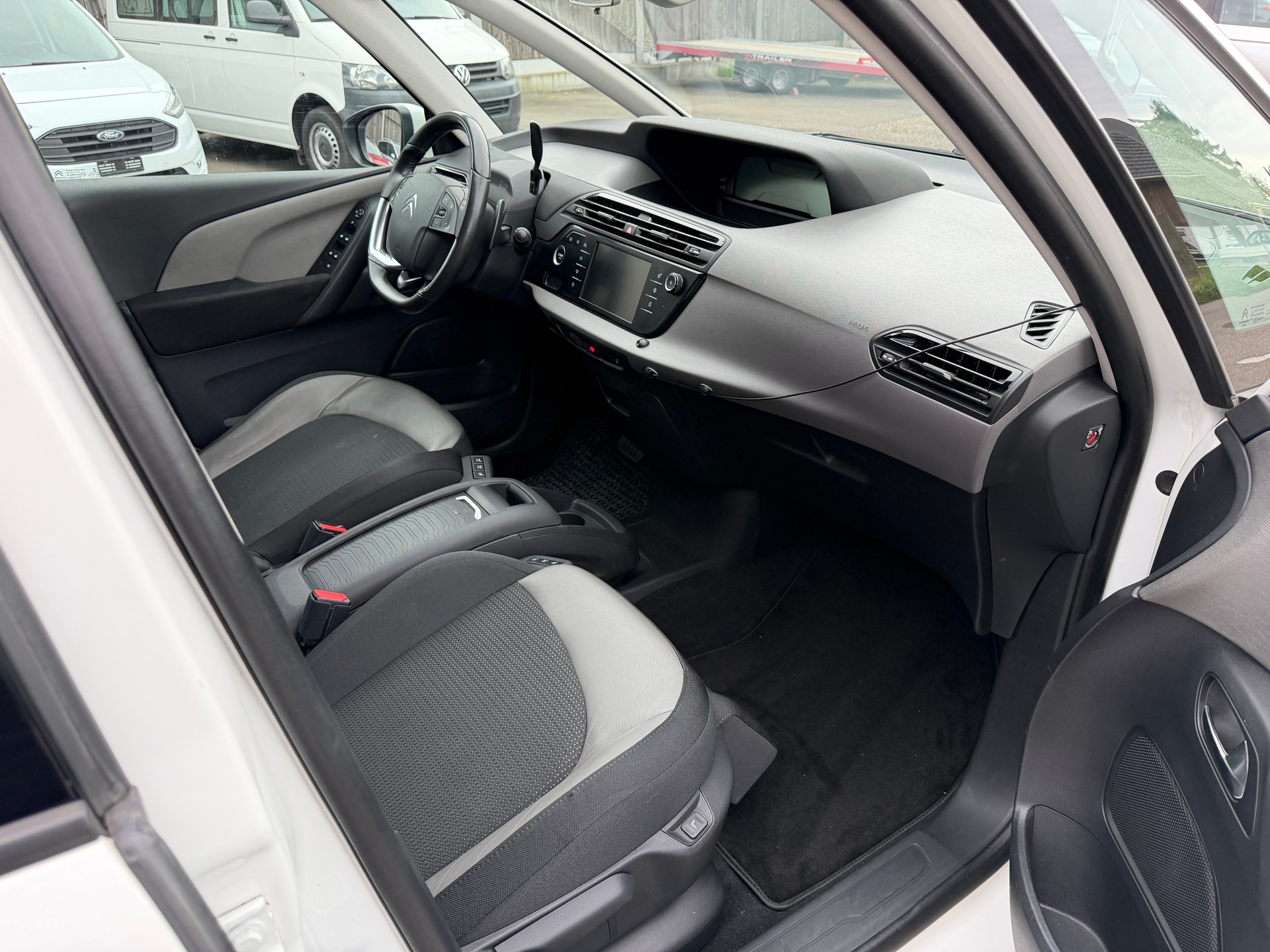 CITROEN Grand C4 Picasso 1.6 BlueHDi Séduction EAT6-image-10