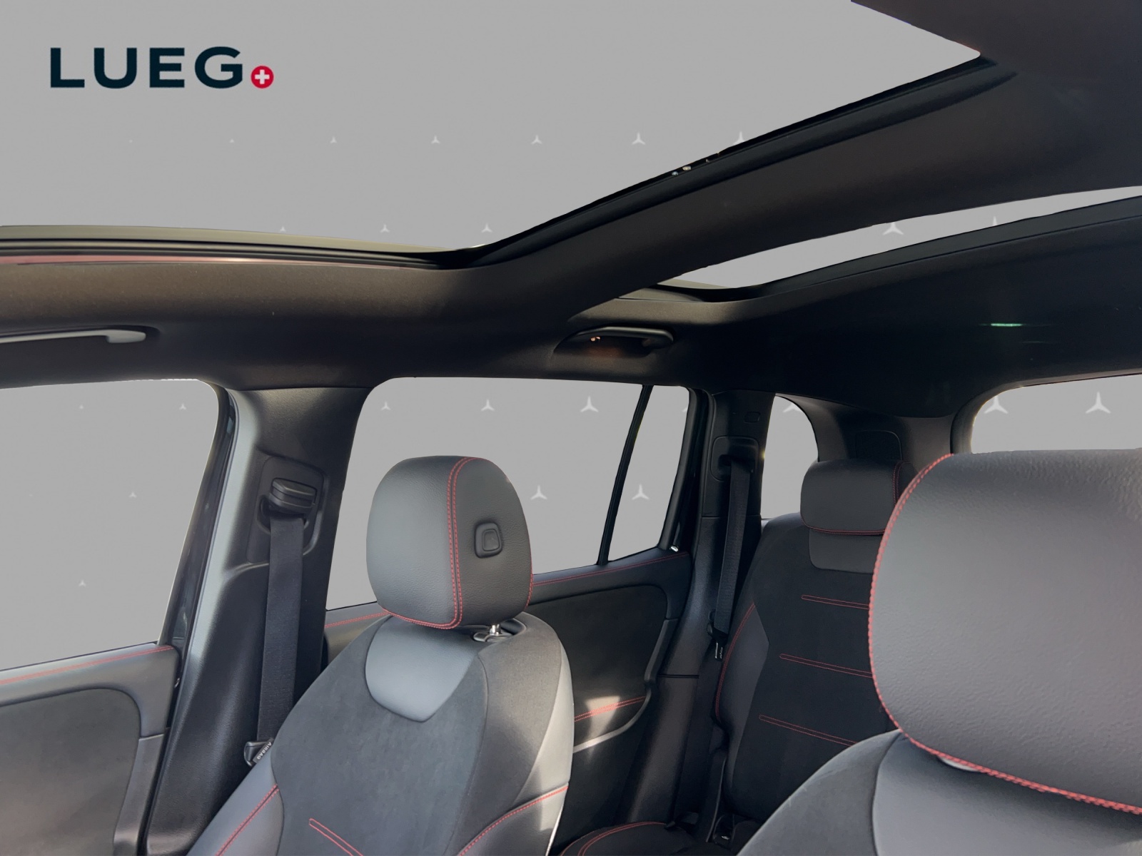 MERCEDES-BENZ GLB 250 4Matic AMG Line 8G-Tronic-image-8