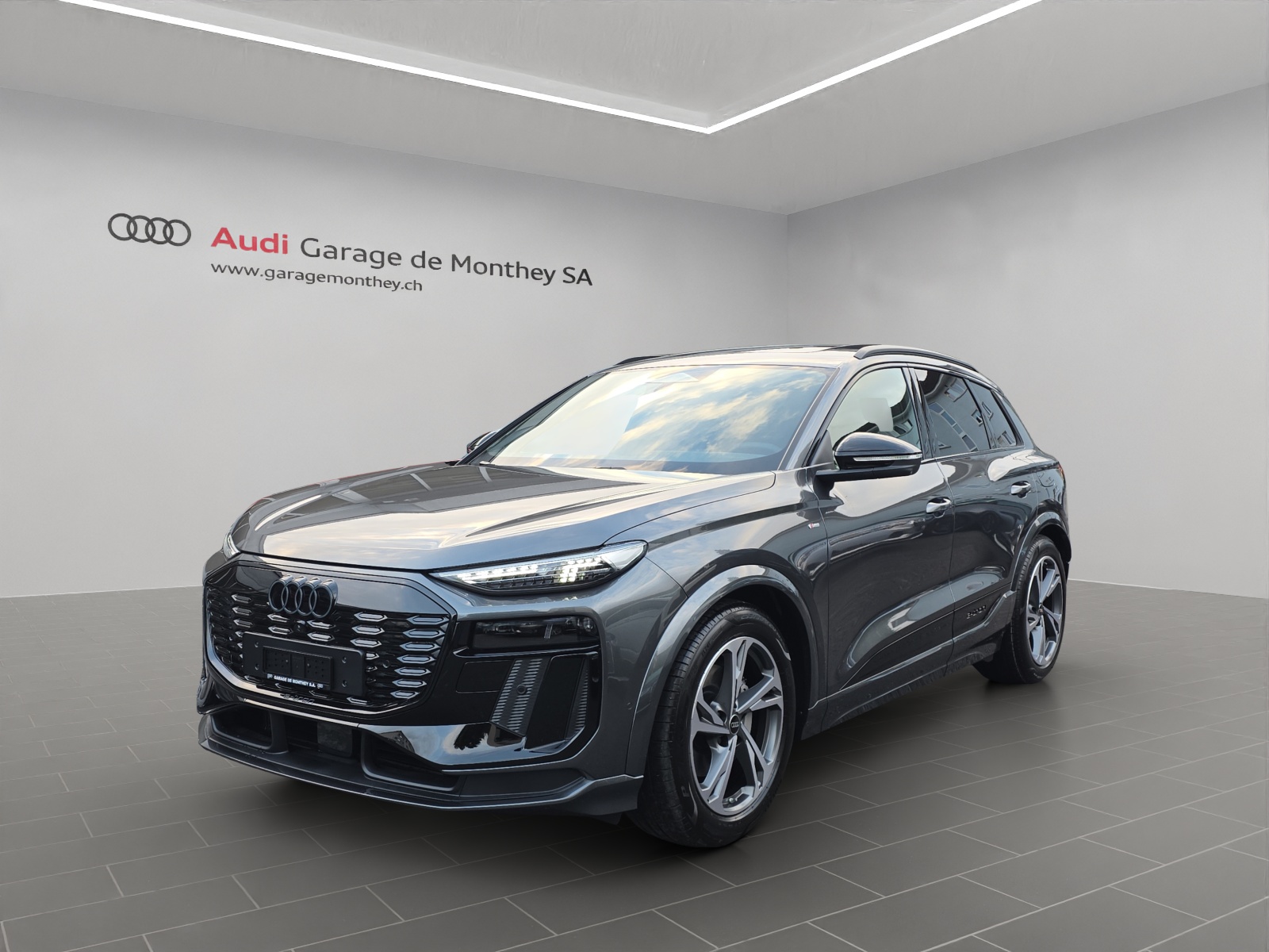 AUDI Q6 e-tron quattro