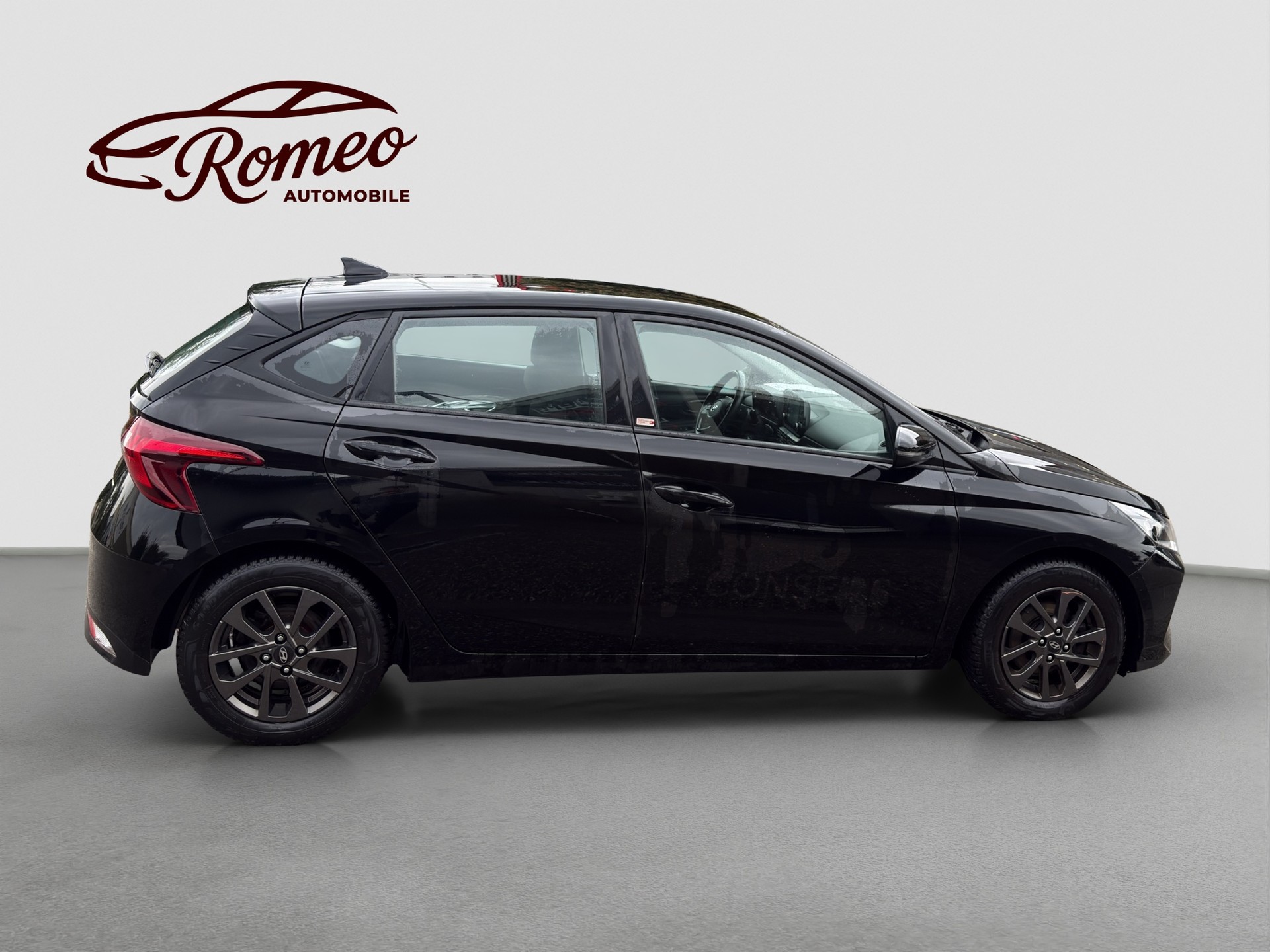 HYUNDAI i20 1.0 T-GDi Origo ** Ab MFK und Service ** CH Auto ** 1. Hand ** Hyundai Werksgarantie bis 1/2028 ohne Km-Begrenzung **-image-4