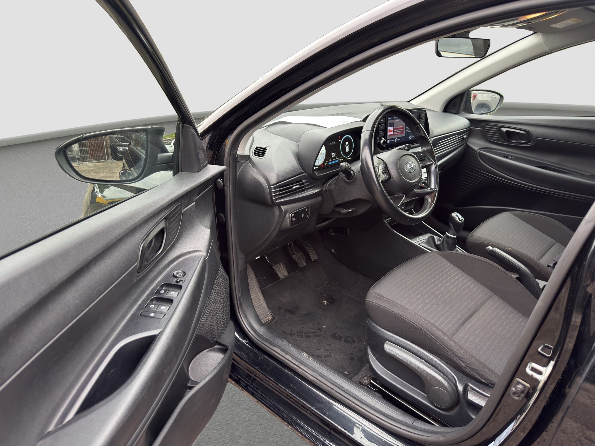 HYUNDAI i20 1.0 T-GDi Origo ** Ab MFK und Service ** CH Auto ** 1. Hand ** Hyundai Werksgarantie bis 1/2028 ohne Km-Begrenzung **-image-13