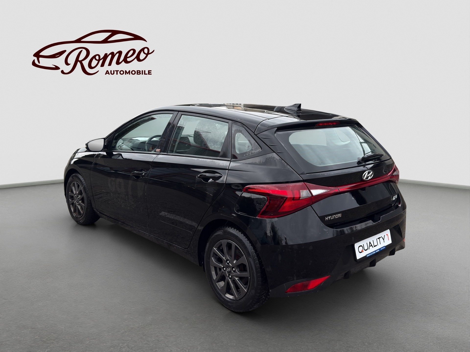 HYUNDAI i20 1.0 T-GDi Origo ** Ab MFK und Service ** CH Auto ** 1. Hand ** Hyundai Werksgarantie bis 1/2028 ohne Km-Begrenzung **-image-3
