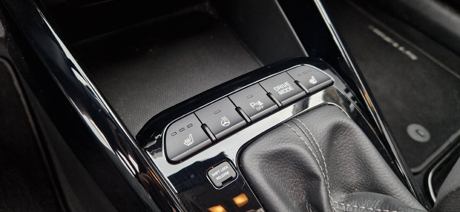 KIA Stonic 1.0 T-GDi Trend-image-10